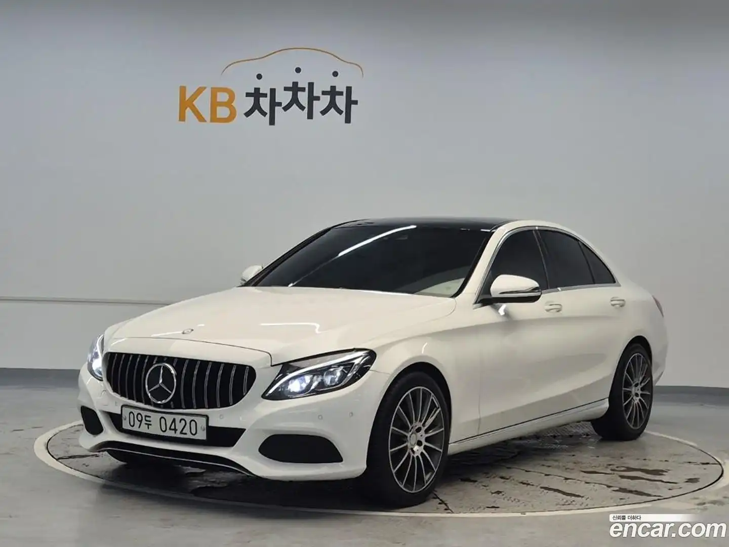 C-Class Mercedes-Benz 2015.9-OUTER-001