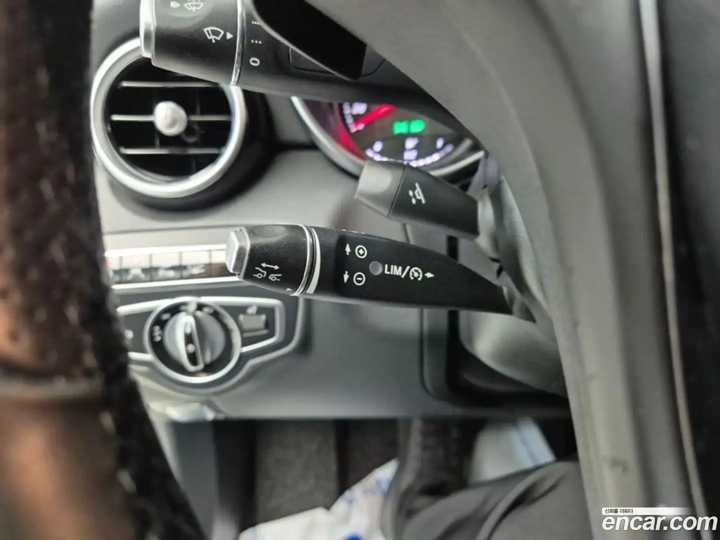 C-Class Mercedes-Benz 2015.9-OPTION-017