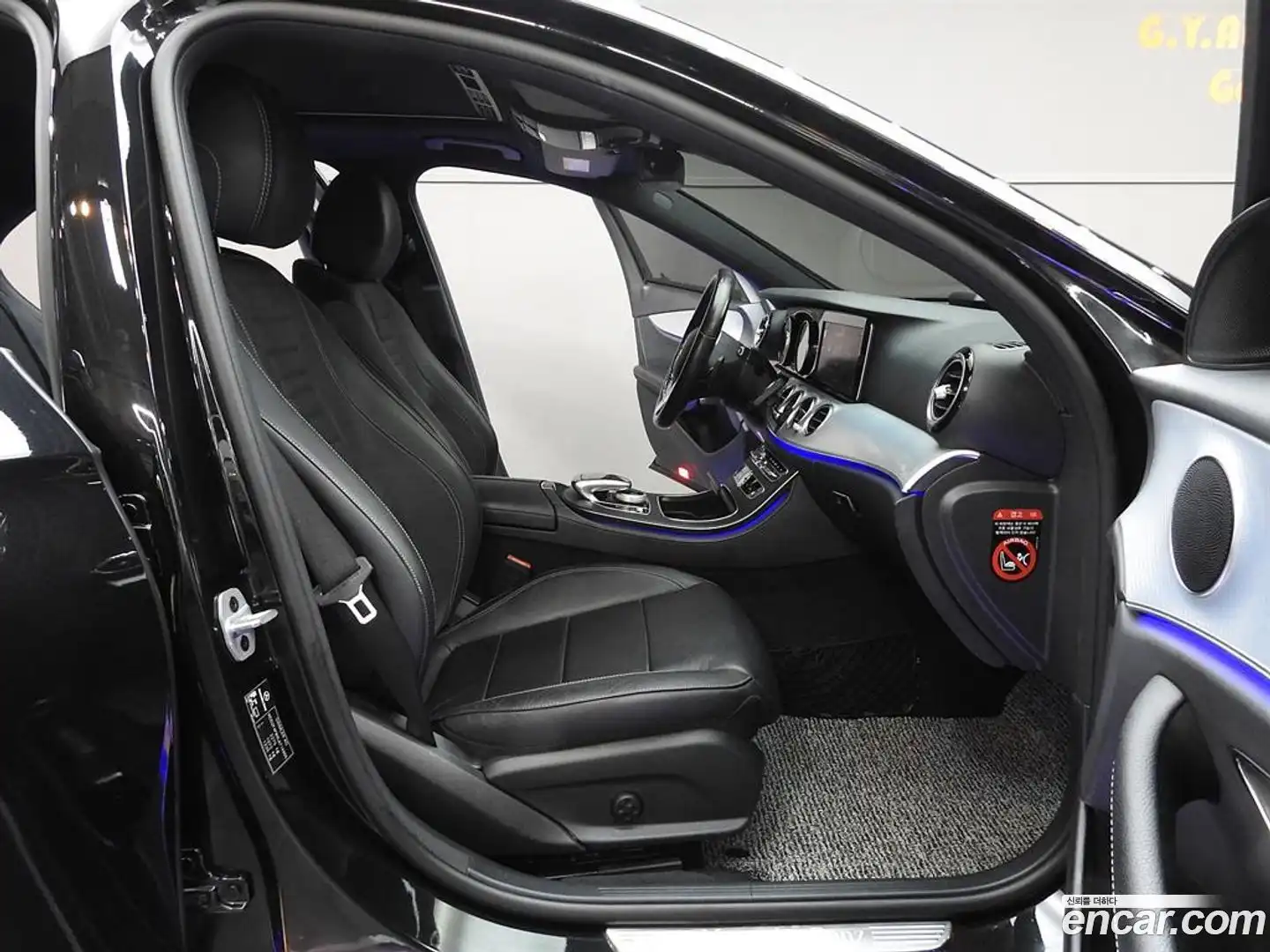 E-Class Mercedes-Benz 2019.11-OPTION-017