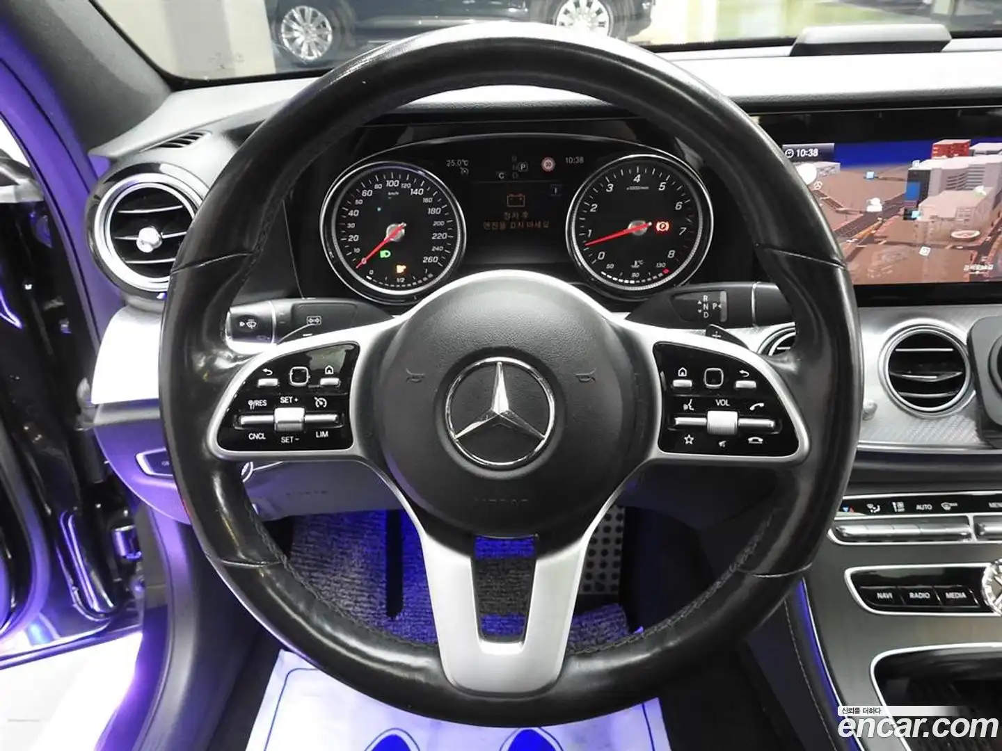 E-Class Mercedes-Benz 2019.11-OPTION-021