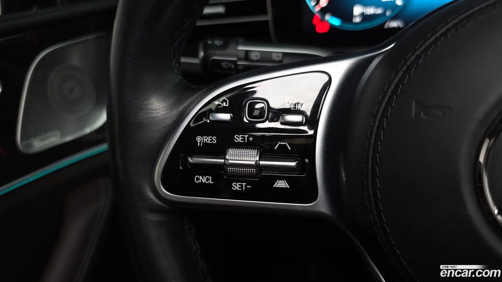GLE-Class Mercedes-Benz 2022.9-OPTION-021