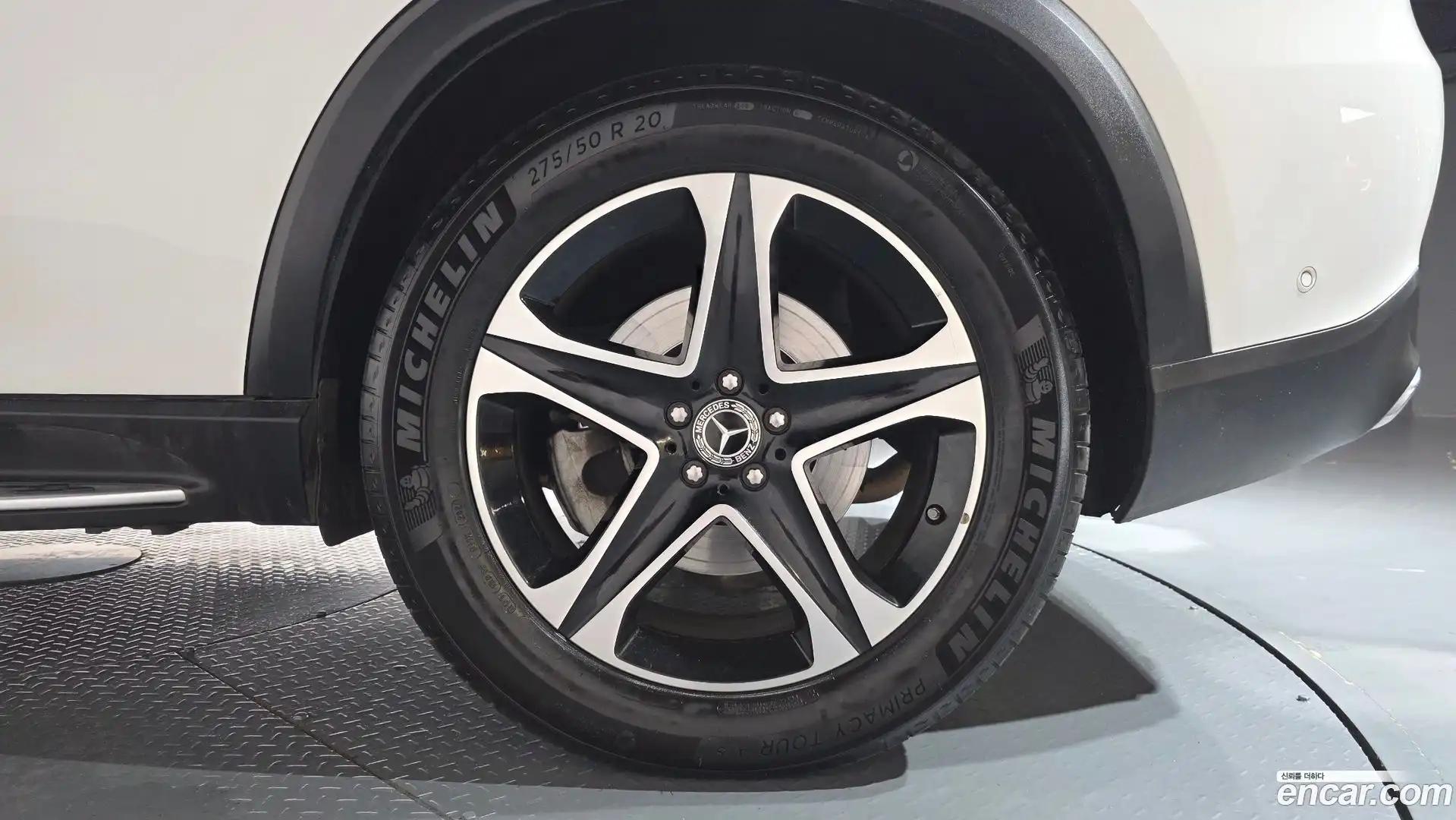 GLE-Class Mercedes-Benz 2022.9-OUTER-031