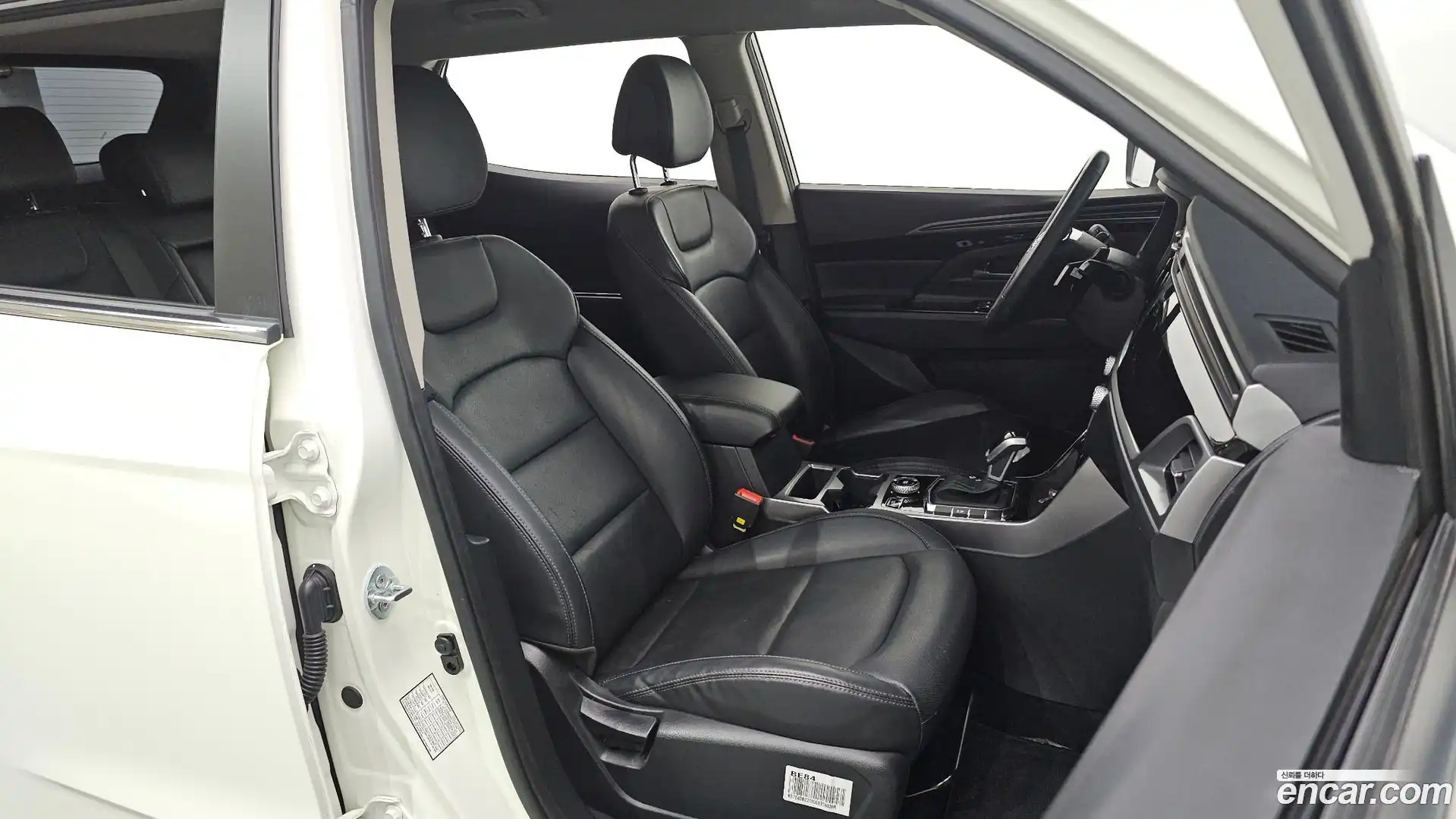 KORANDO KG Mobility 2022.9-OPTION-016
