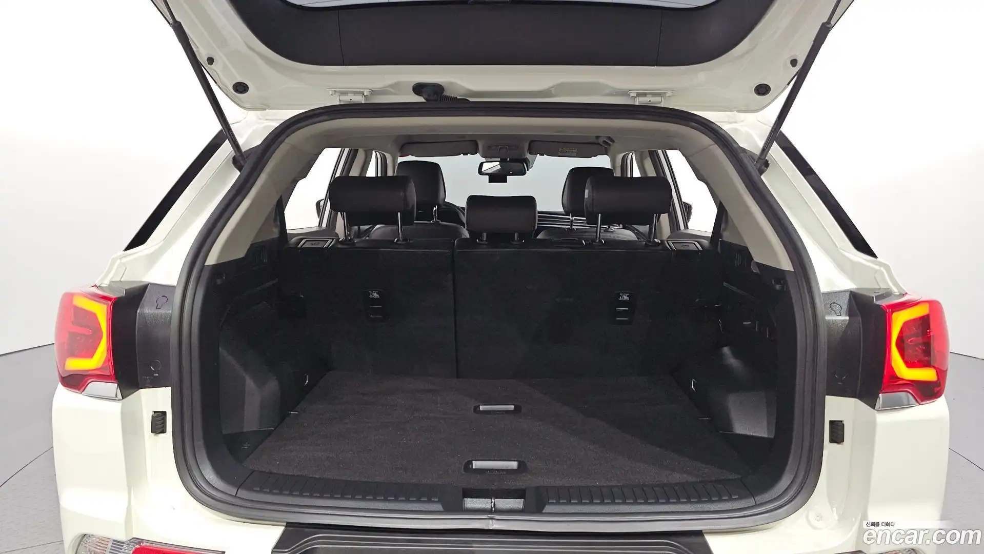KORANDO KG Mobility 2022.9-OPTION-024