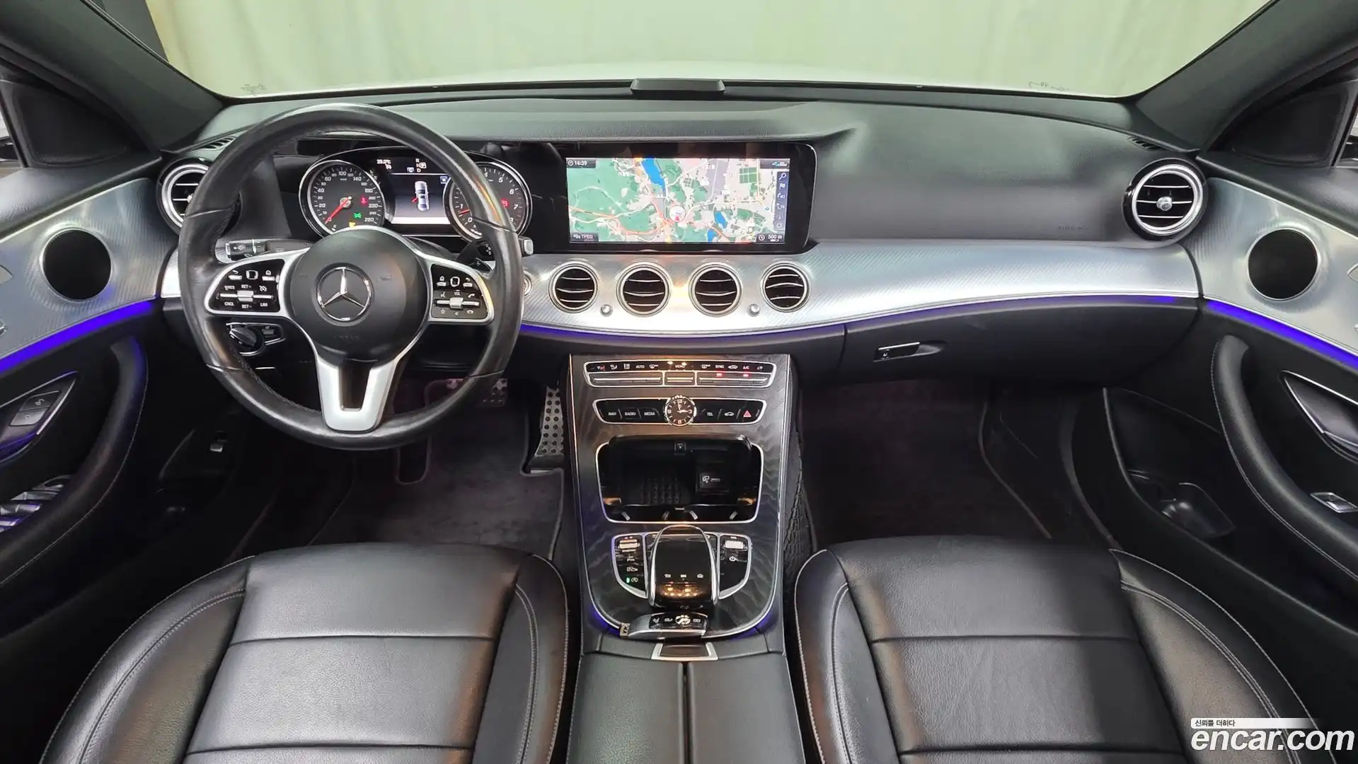 E-Class Mercedes-Benz 2020.5-INNER-007