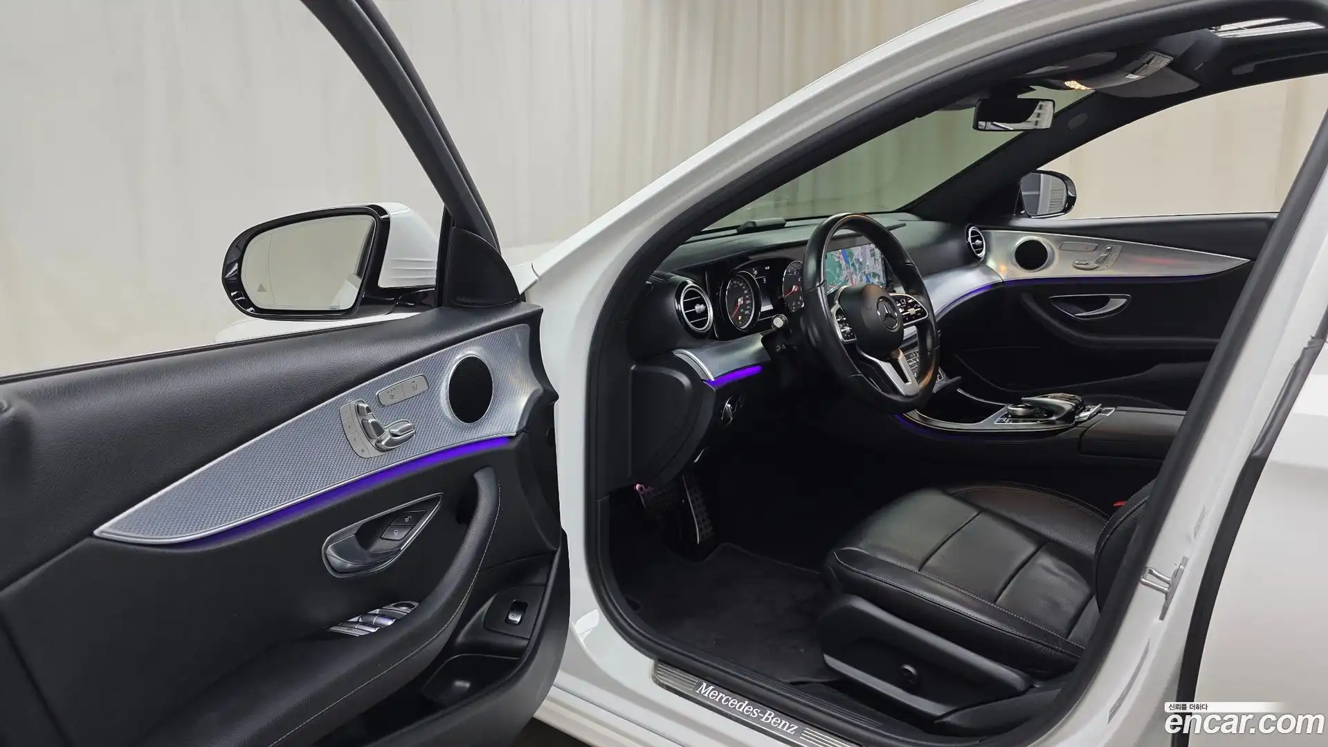 E-Class Mercedes-Benz 2020.5-INNER-010
