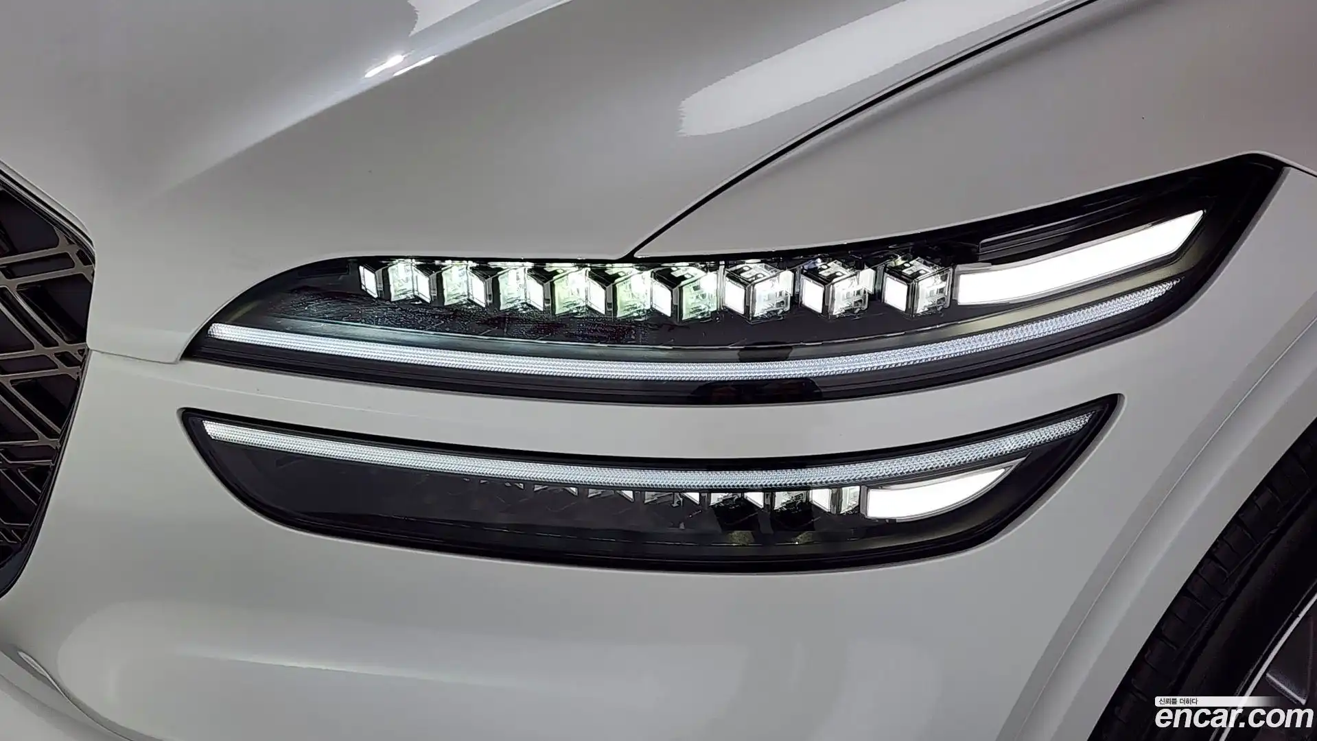 GV70 Genesis 2026.0-OUTER-032