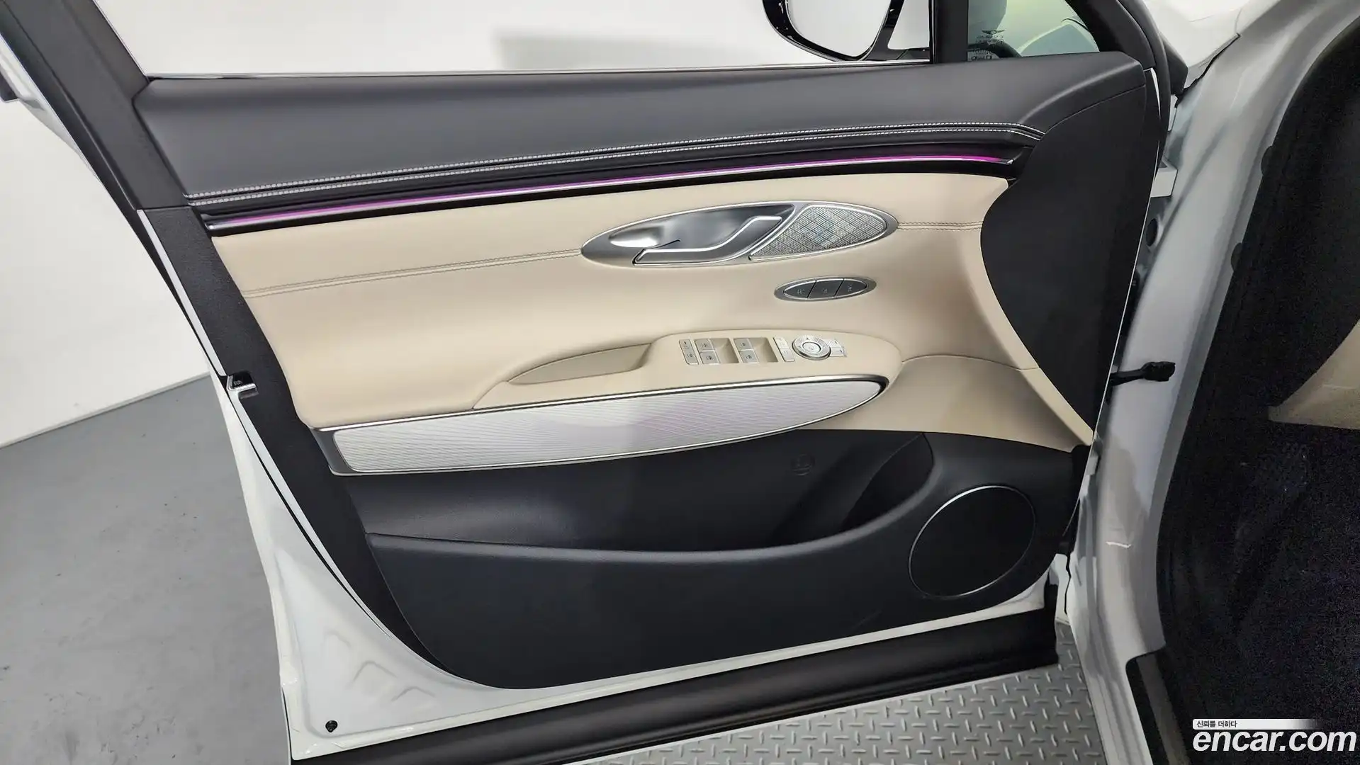 GV70 Genesis 2026.0-INNER-034