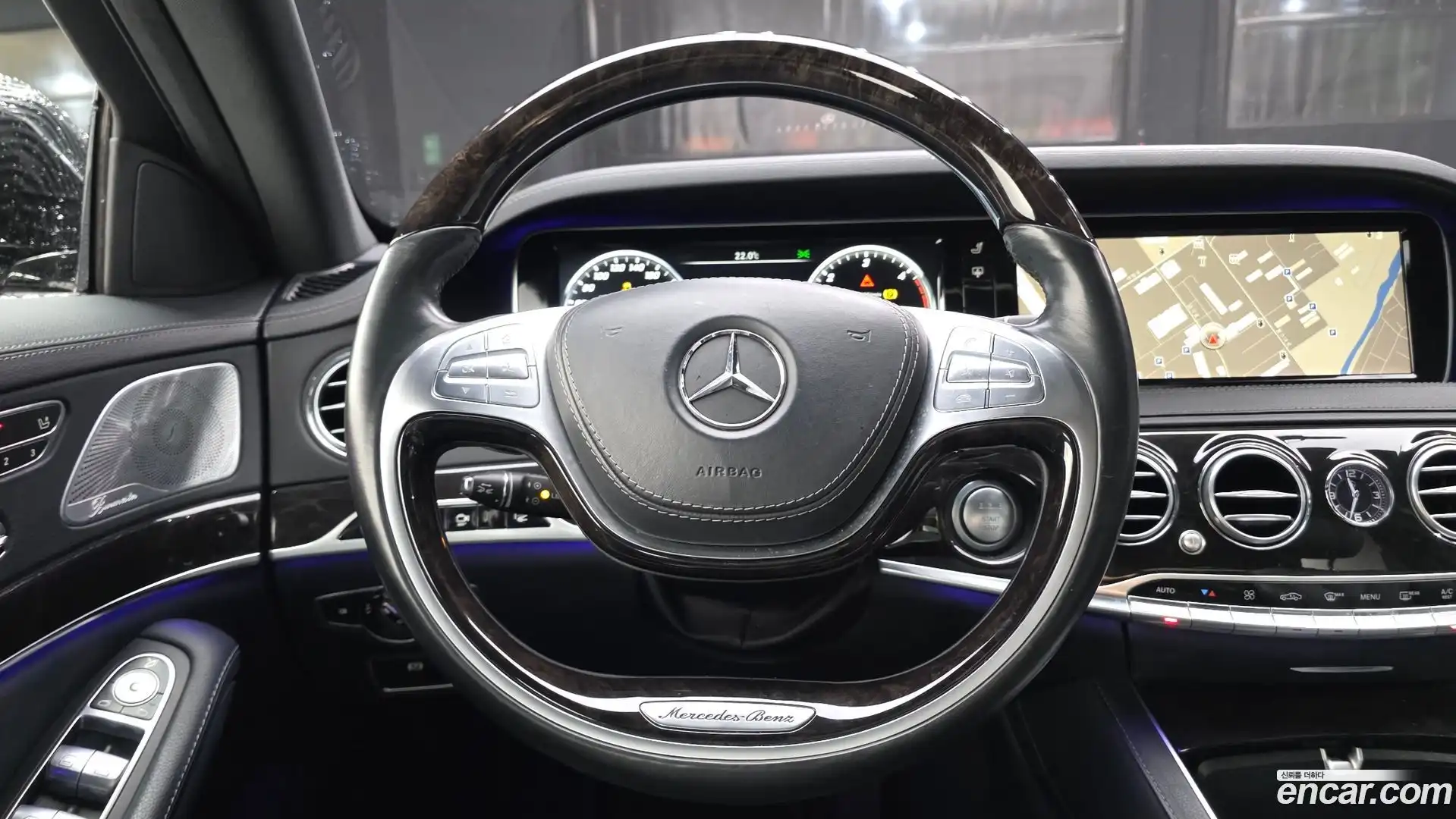 S-Class Mercedes-Benz 2015.10-OPTION-017