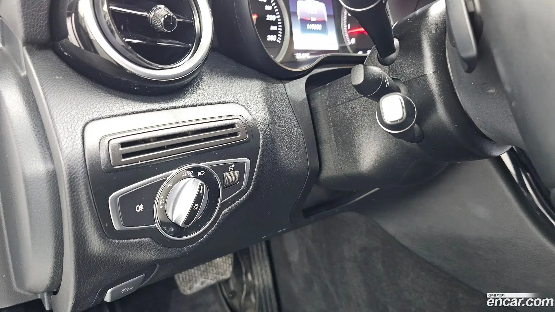 C-Class Mercedes-Benz 2015.7-OPTION-021