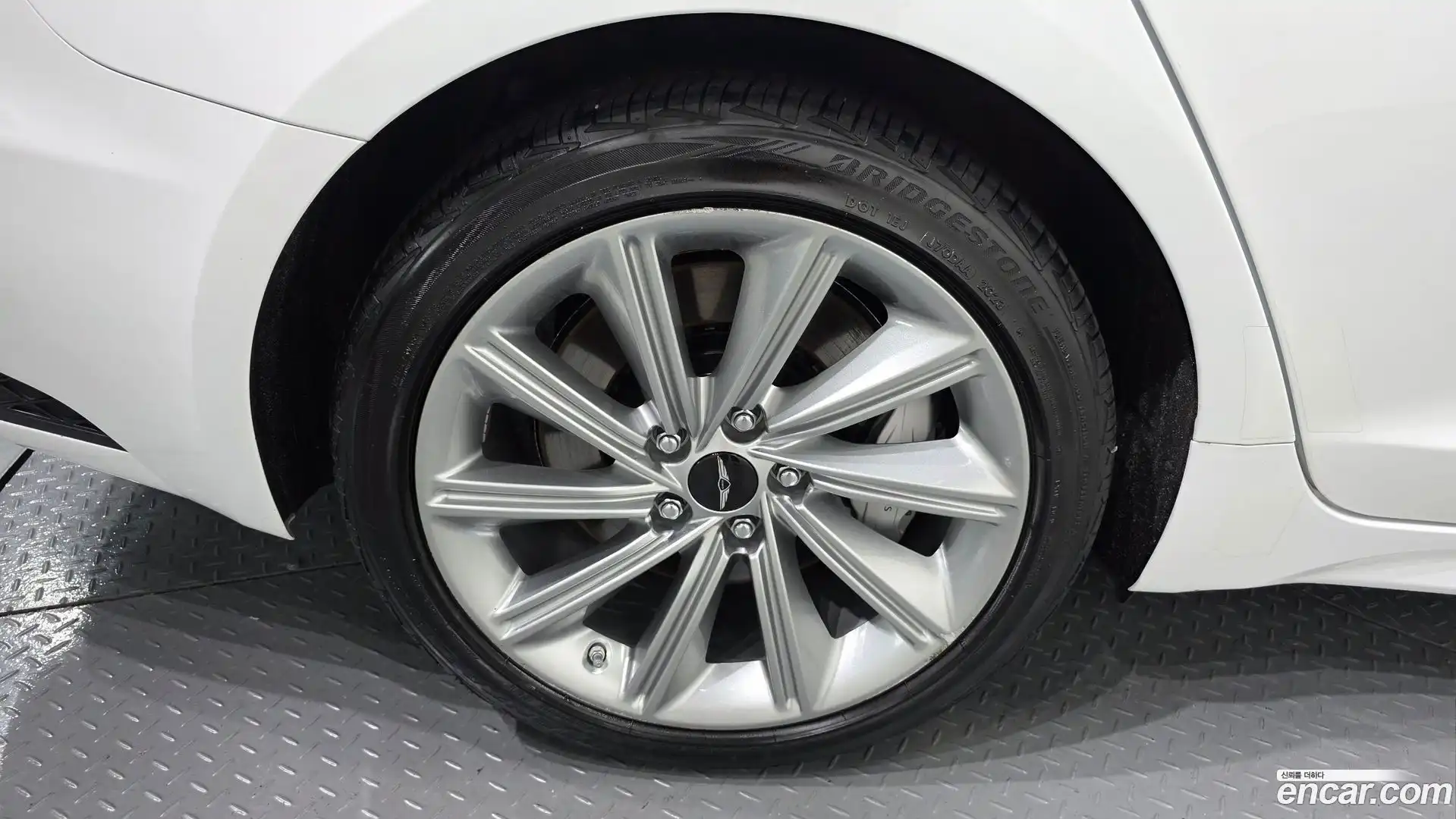 G70 Genesis 2024.4-OUTER-005