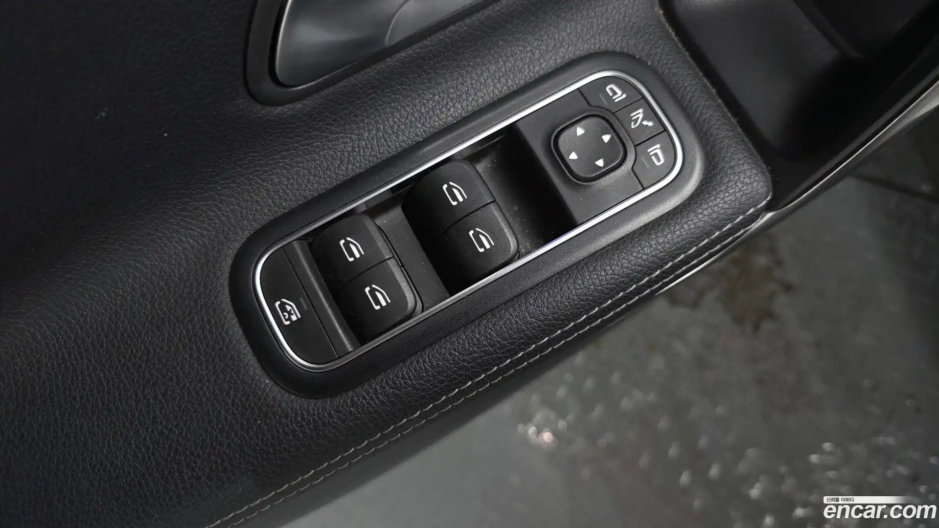 A-Class Mercedes-Benz 2021.0-OPTION-041