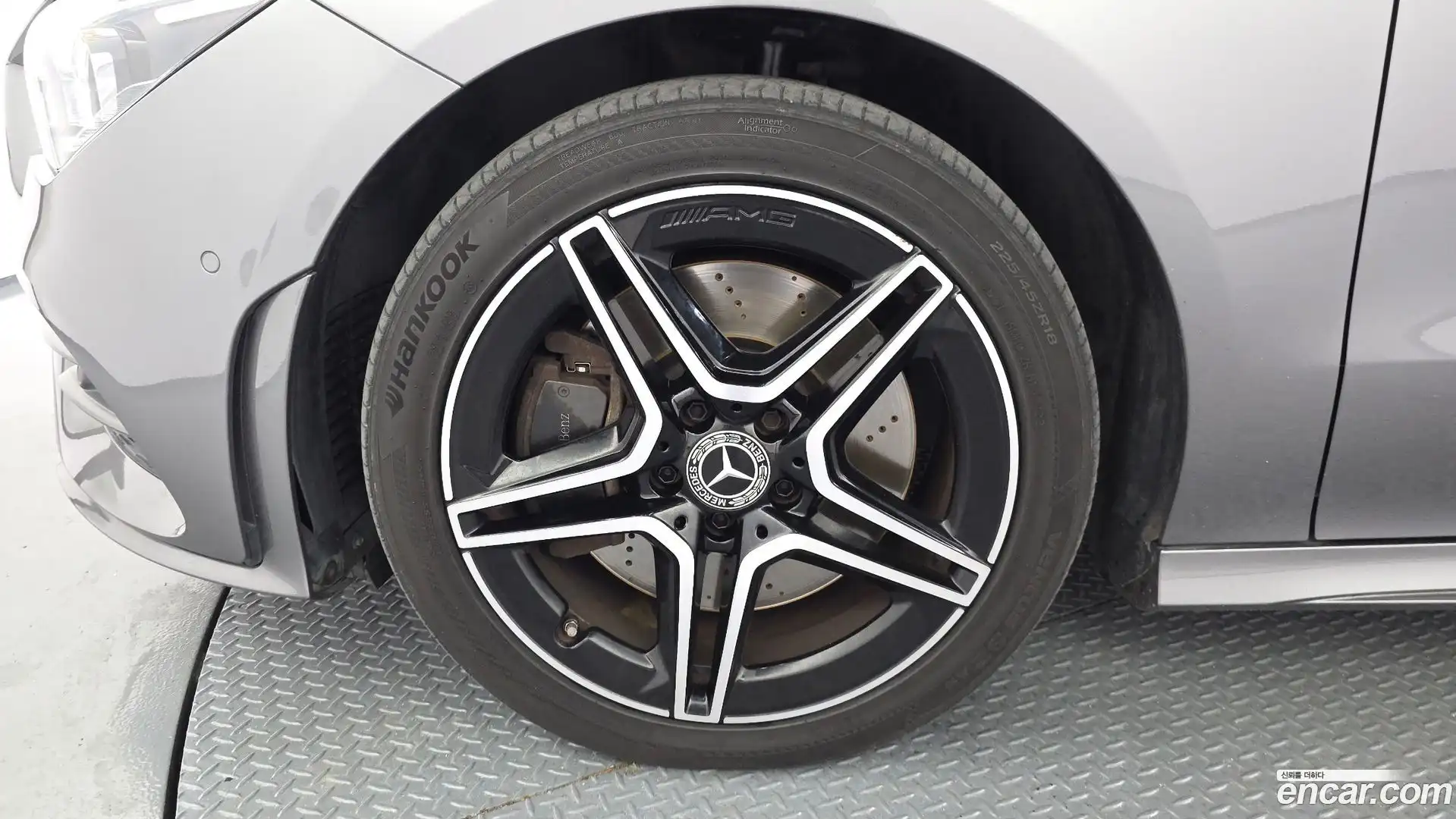 CLA-Class Mercedes-Benz 2020.4-OUTER-005