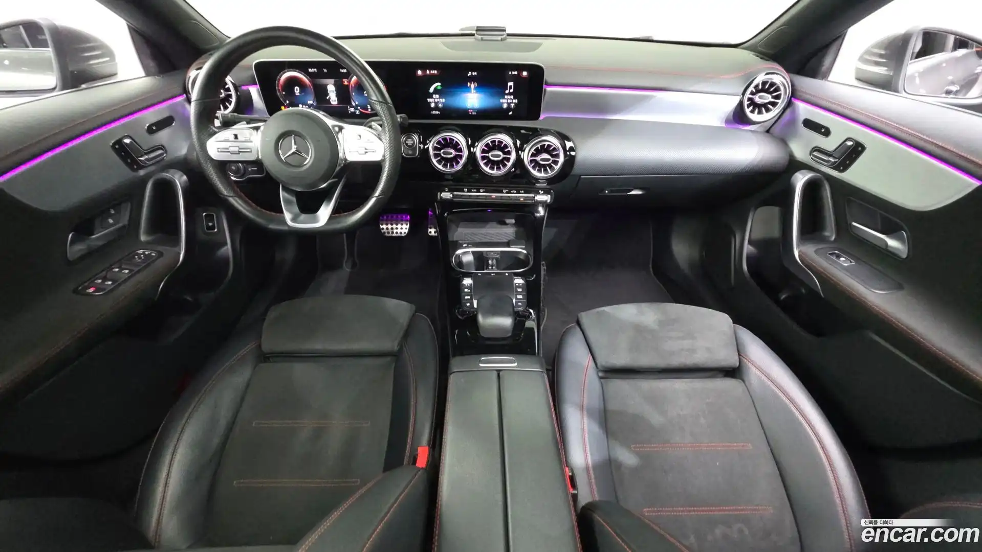 CLA-Class Mercedes-Benz 2020.4-INNER-007