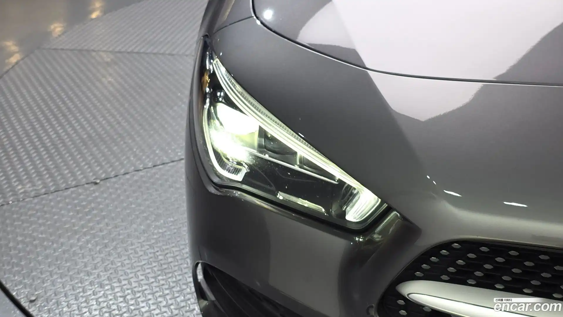 CLA-Class Mercedes-Benz 2020.4-OUTER-032