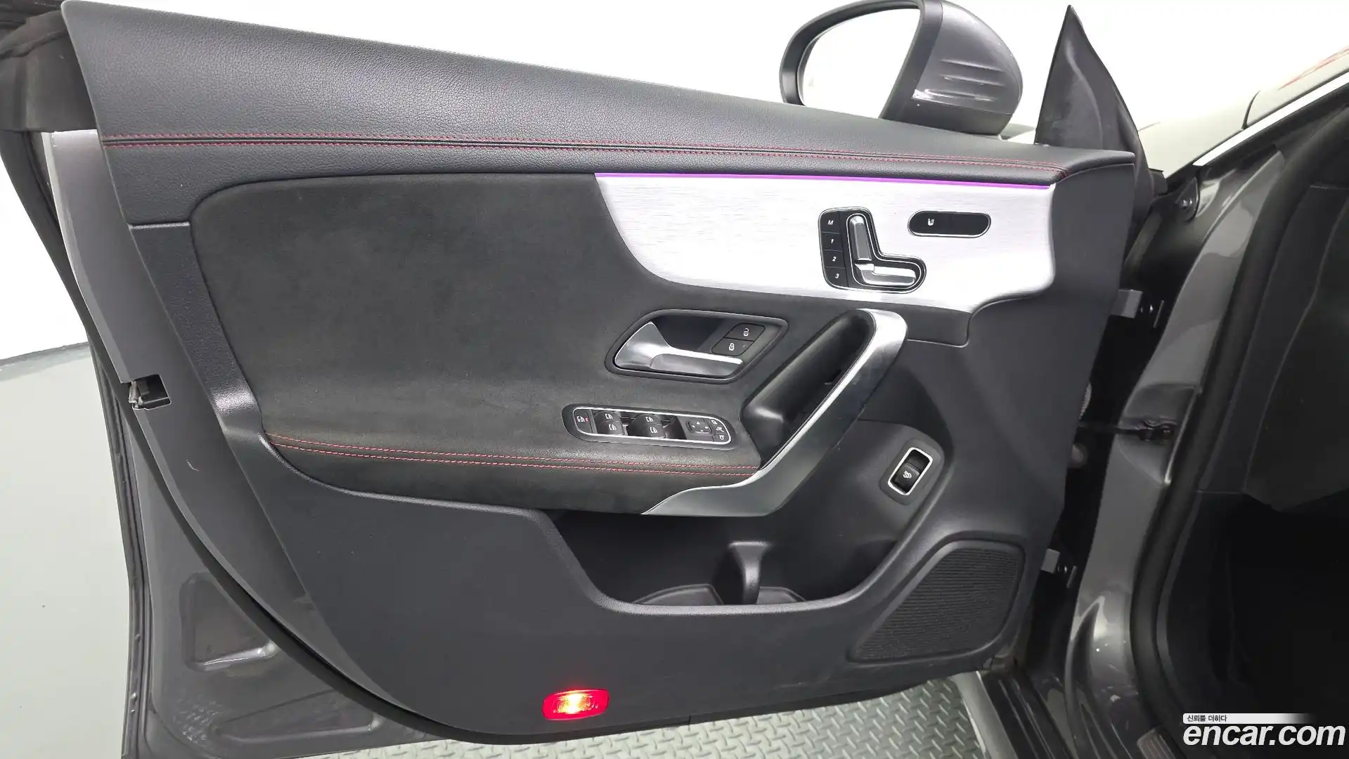 CLA-Class Mercedes-Benz 2020.4-INNER-034