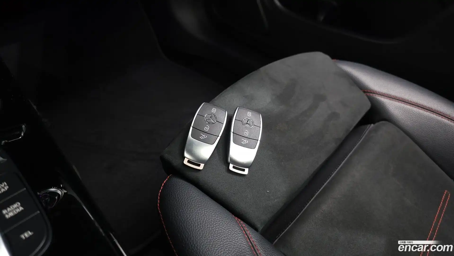 CLA-Class Mercedes-Benz 2020.4-OPTION-041