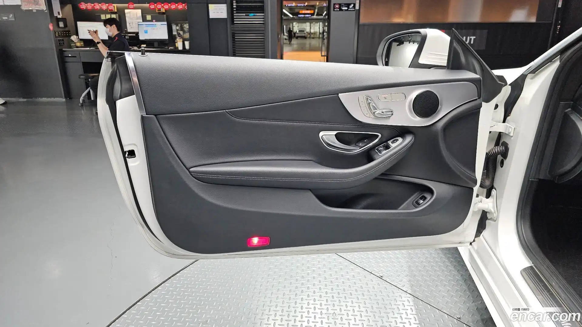 C-Class Mercedes-Benz 2018.5-INNER-034