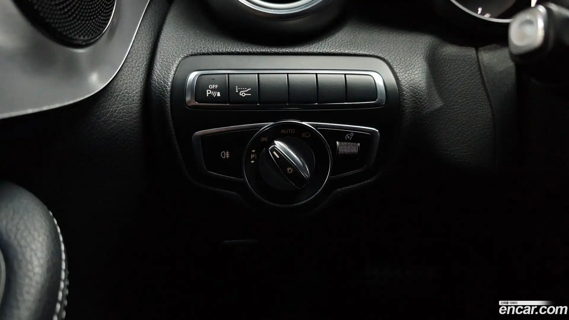 C-Class Mercedes-Benz 2018.5-OPTION-041