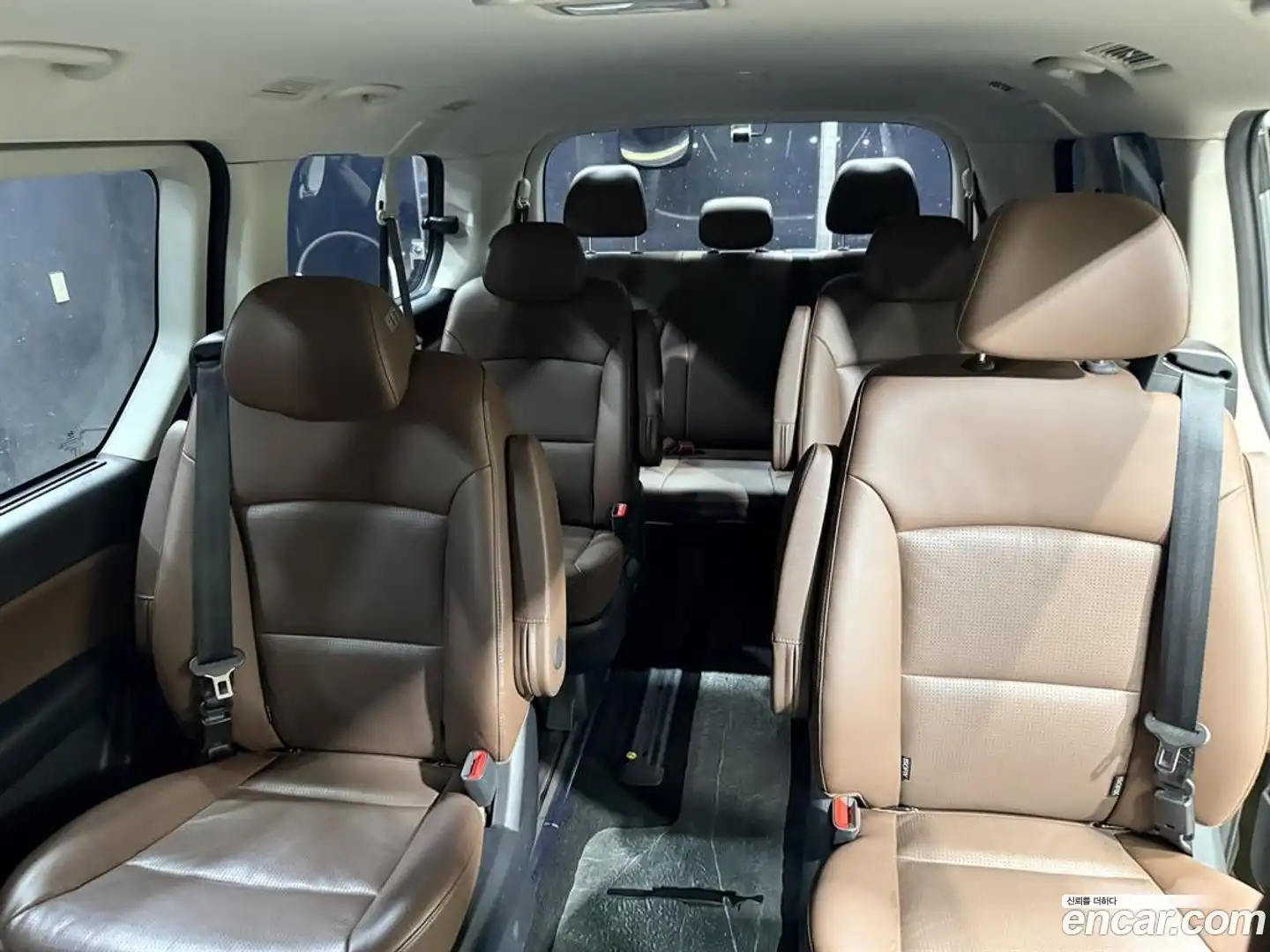Starex Hyundai 2018.10-INNER-009