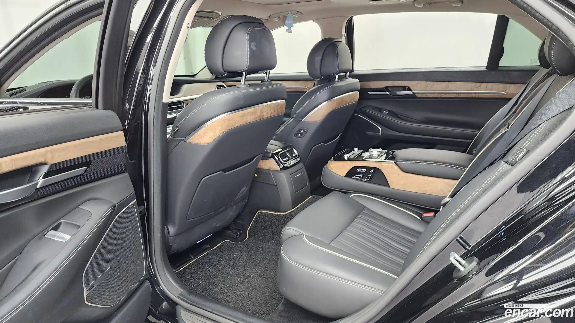 G90 Genesis 2021.1-INNER-036