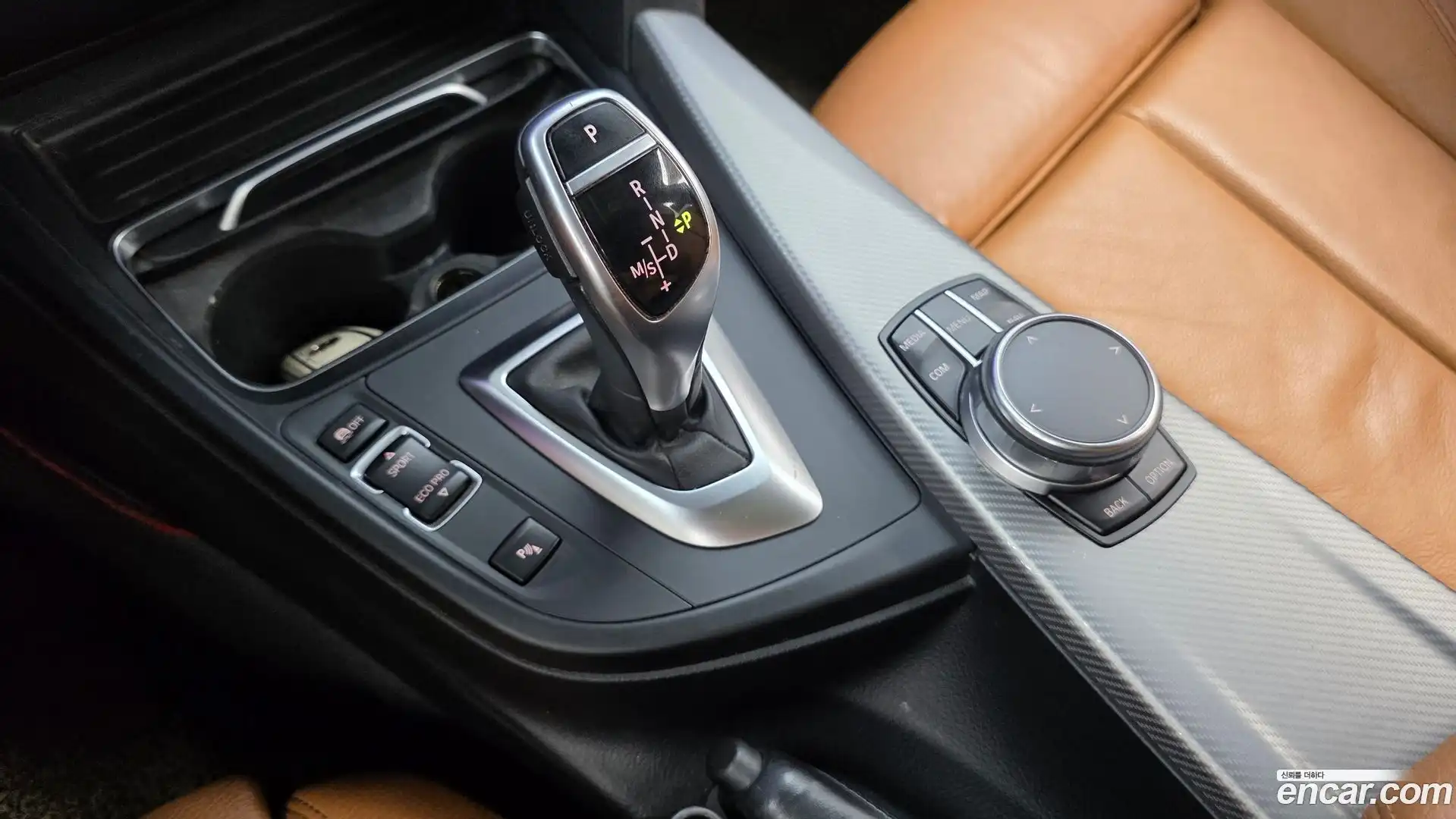 3-Series BMW 2018.3-INNER-009