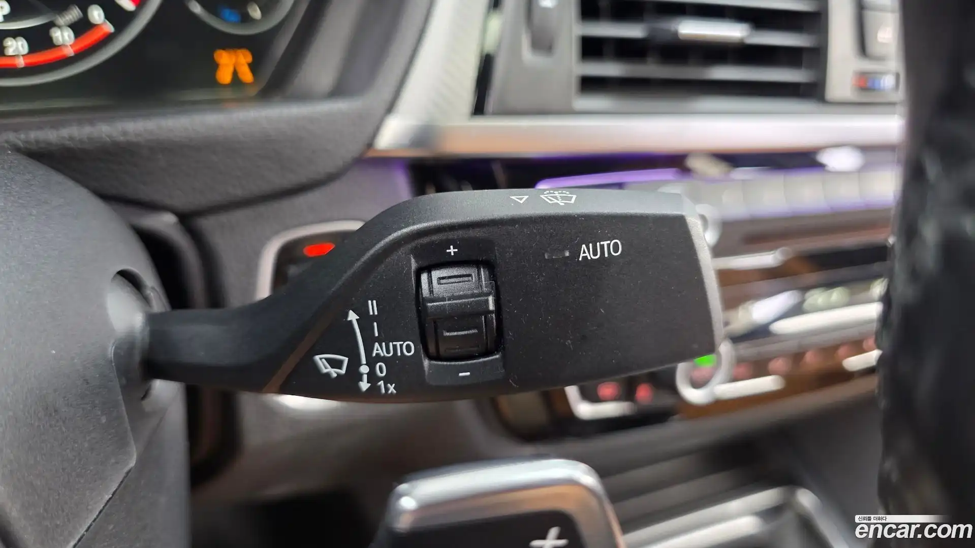 3-Series BMW 2018.3-OPTION-042