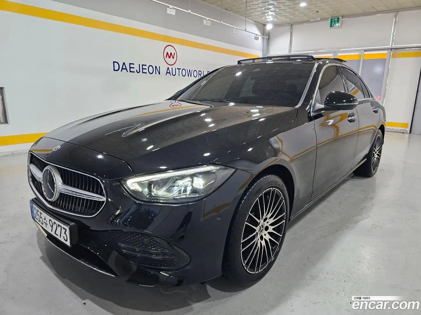 C-Class Mercedes-Benz 2024.10-OUTER-003