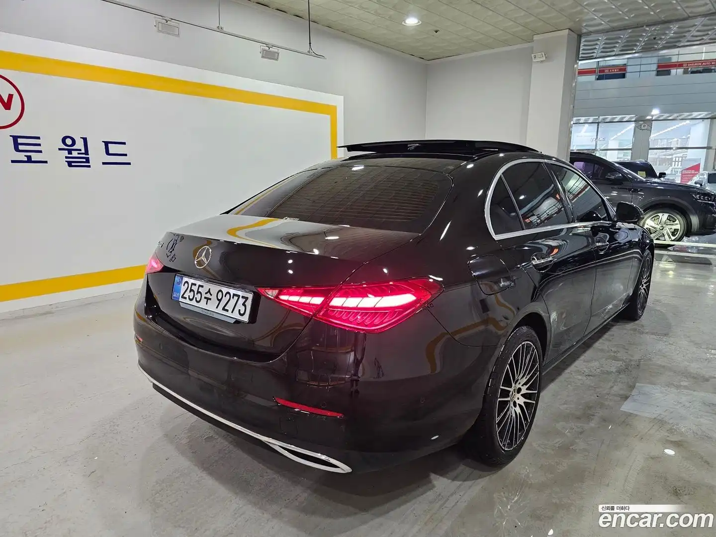 C-Class Mercedes-Benz 2024.10-INNER-007