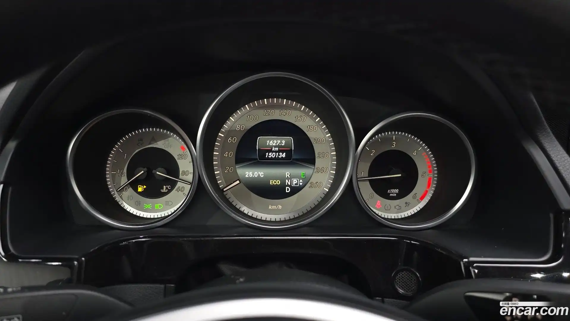 E-Class Mercedes-Benz 2013.11-INNER-008