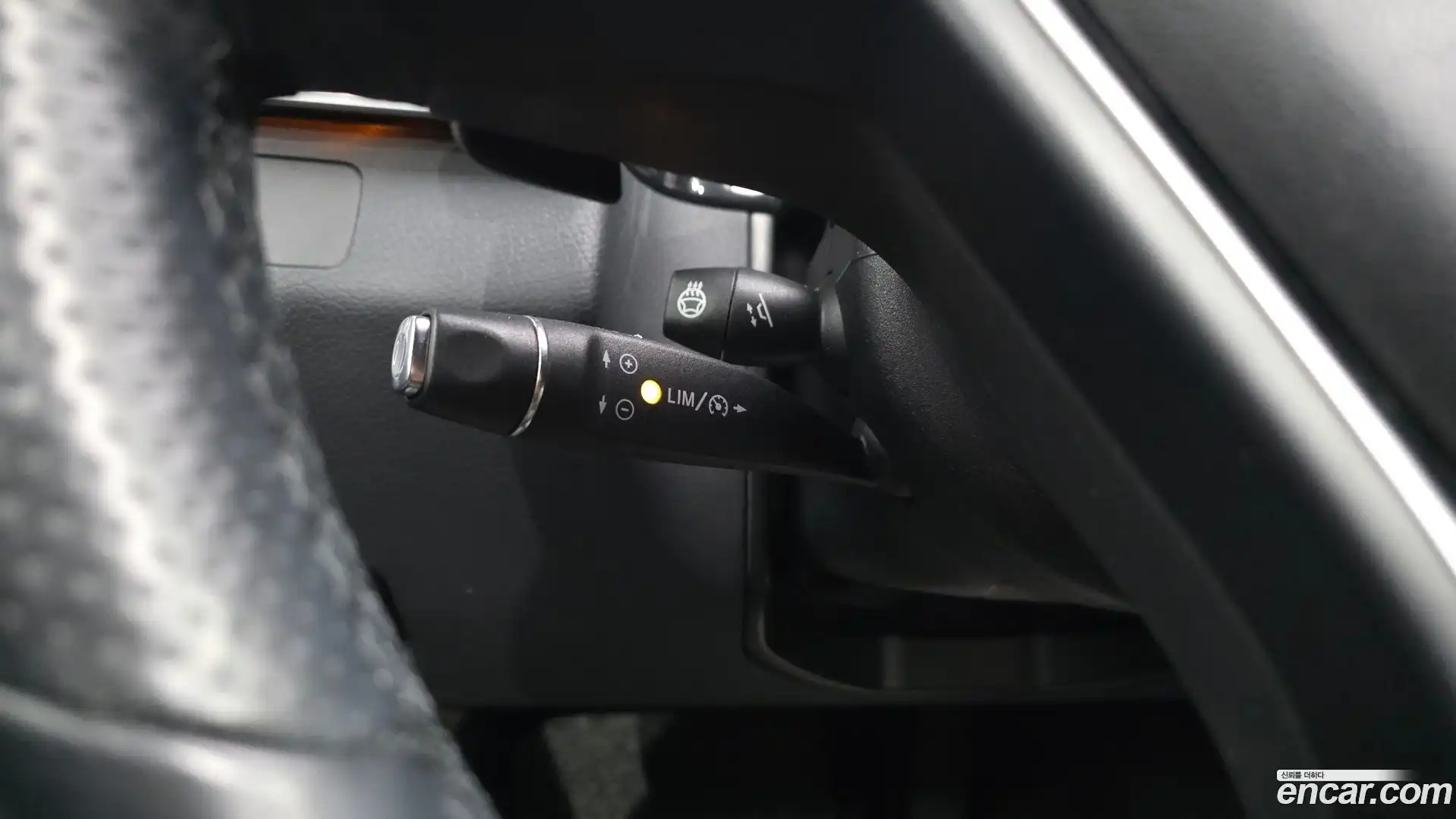 E-Class Mercedes-Benz 2013.11-OPTION-020