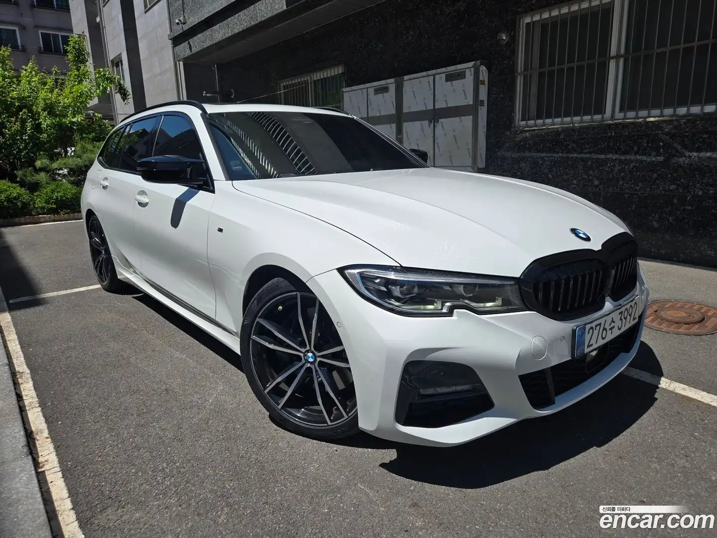 3-Series BMW 2021.6-OUTER-001