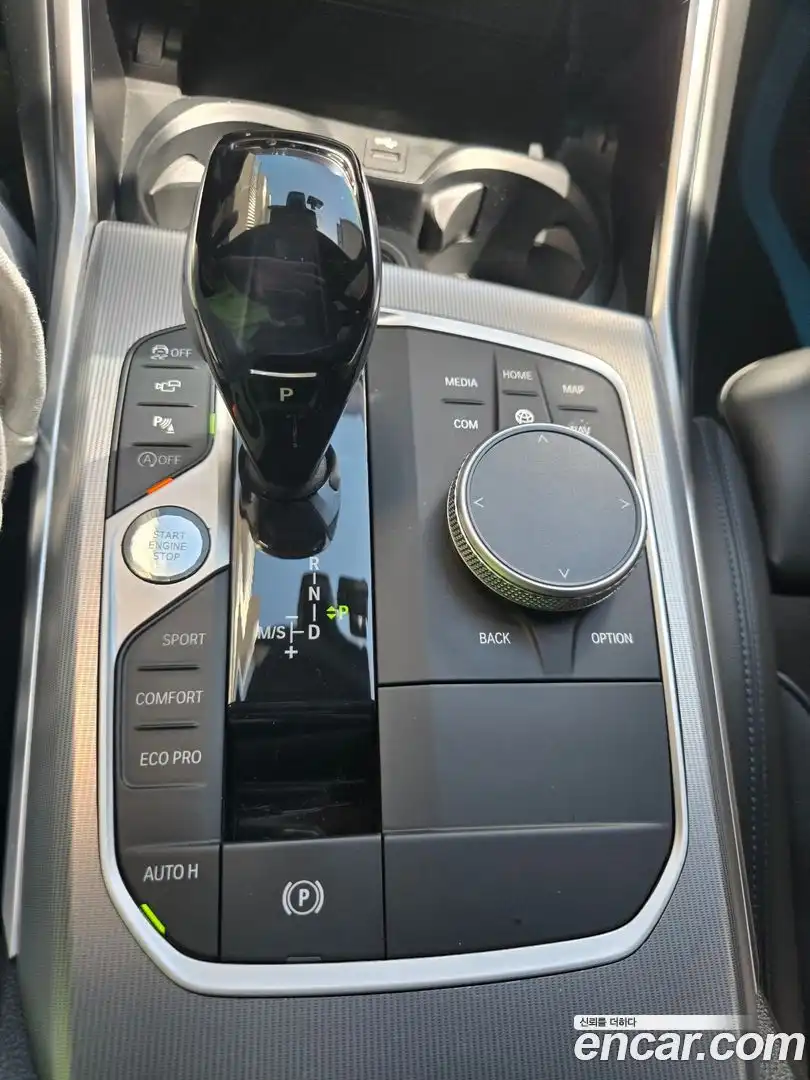 3-Series BMW 2021.6-INNER-009