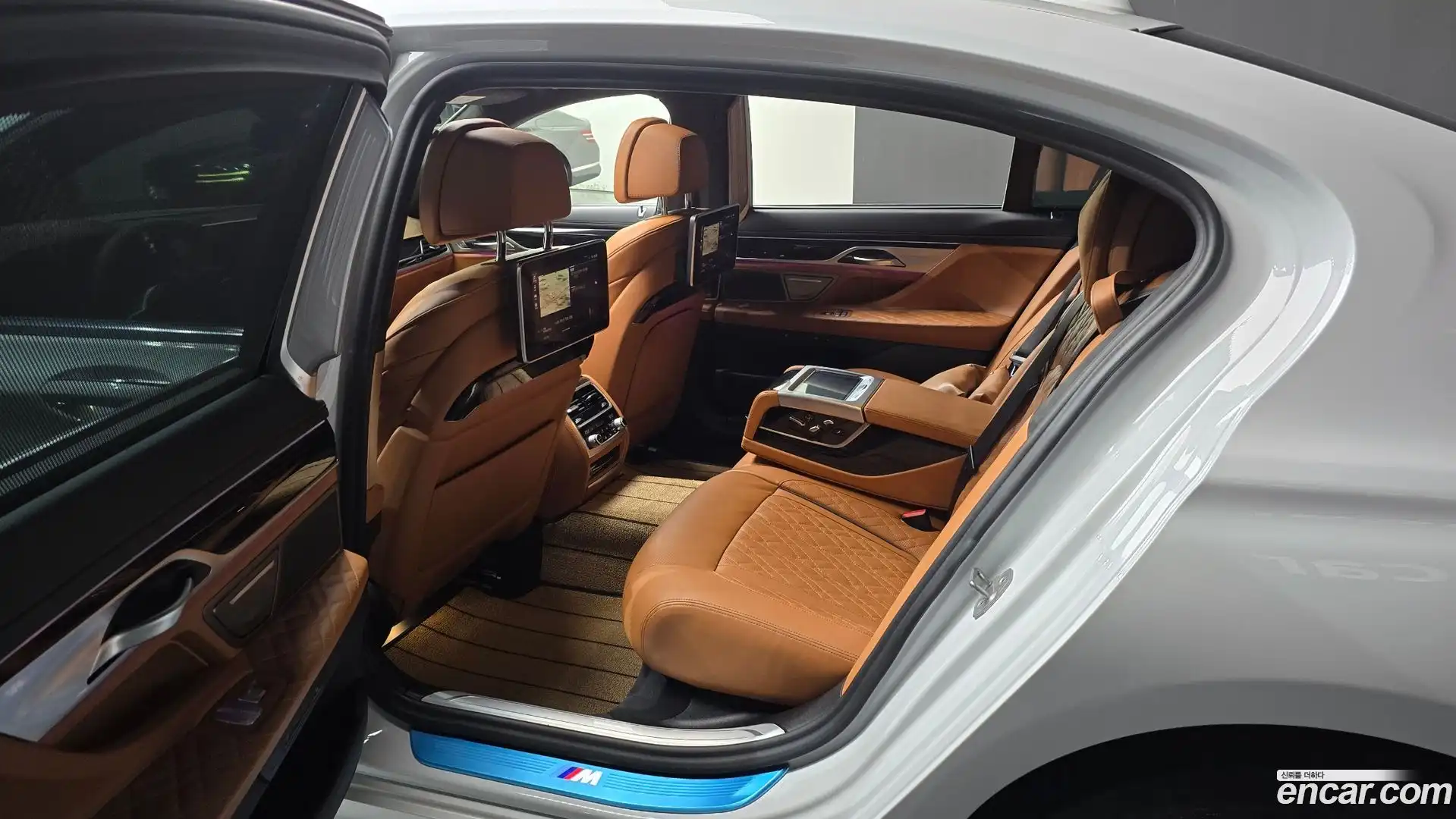 7-Series BMW 2021.7-OPTION-015