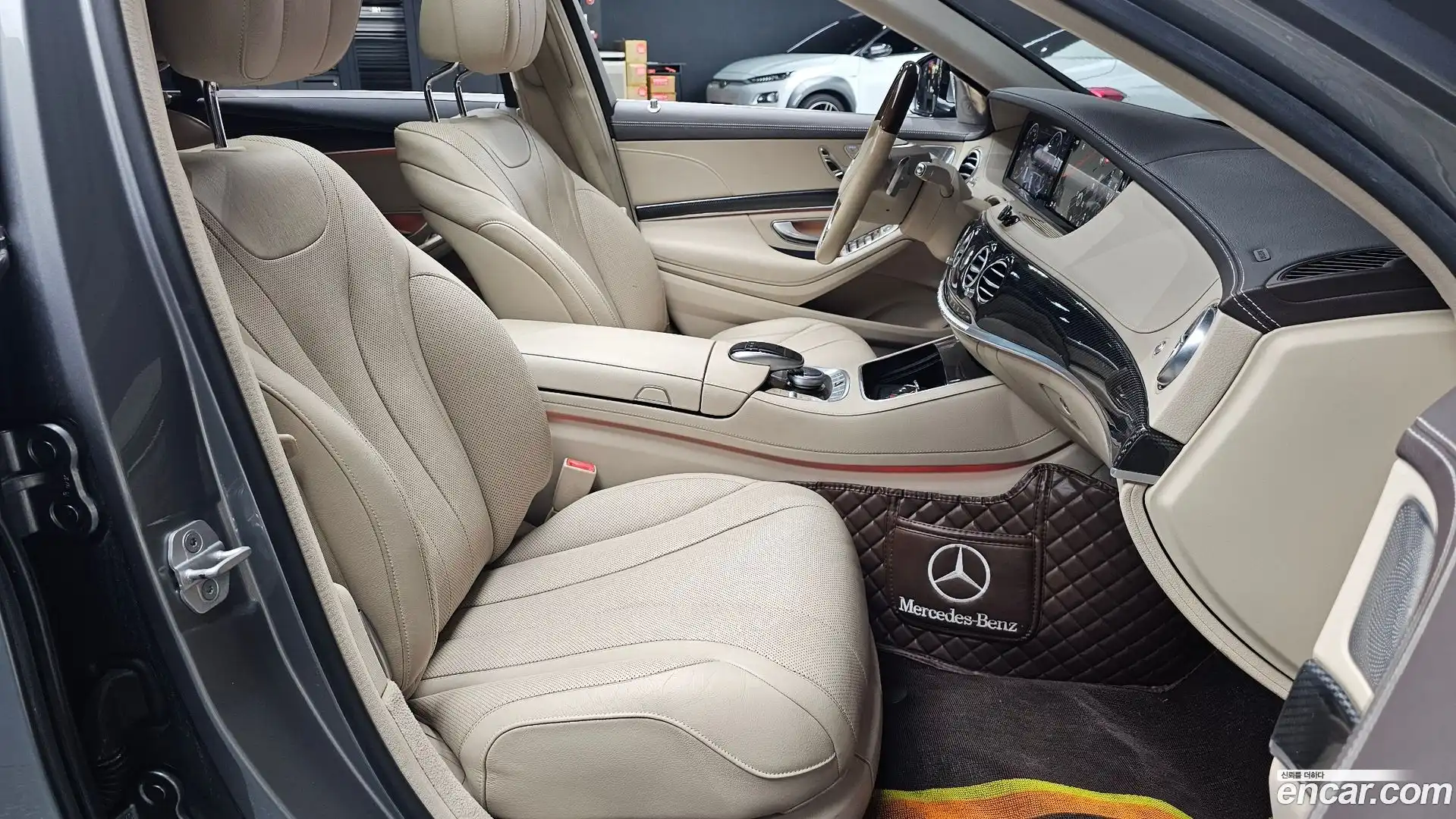 S-Class Mercedes-Benz 2014.11-INNER-036