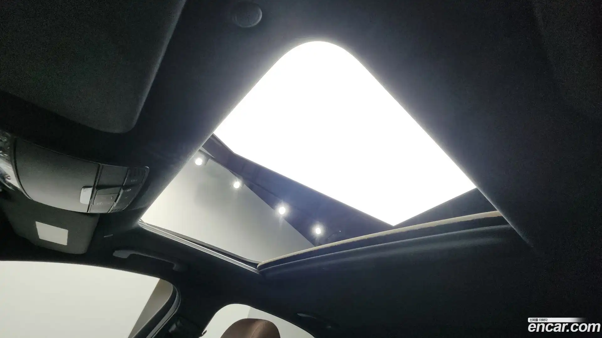 E-Class Mercedes-Benz 2021.6-OPTION-021