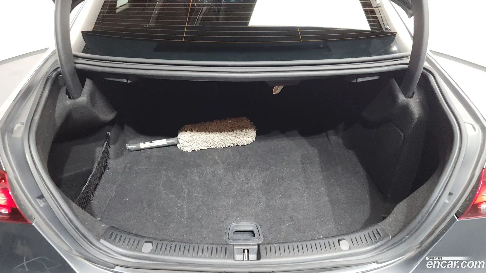 E-Class Mercedes-Benz 2021.6-OPTION-023