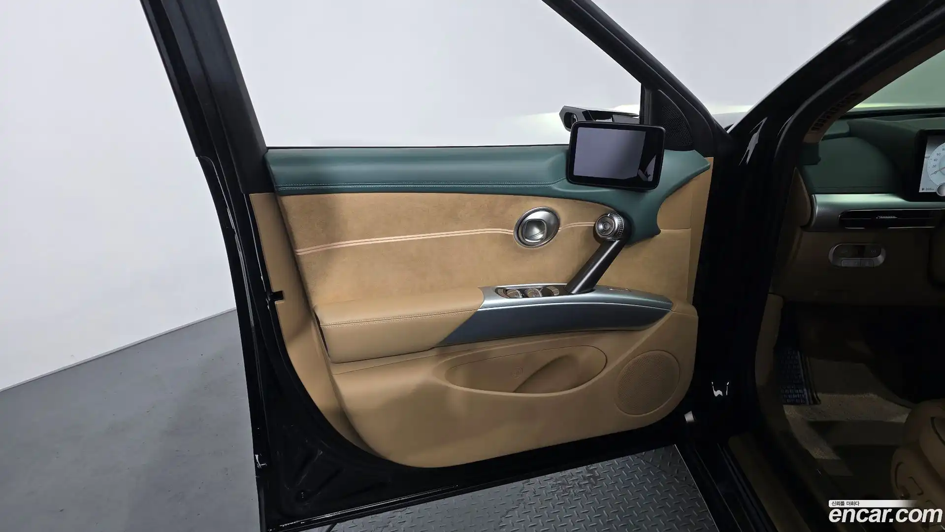 GV60 Genesis 2022.9-INNER-034