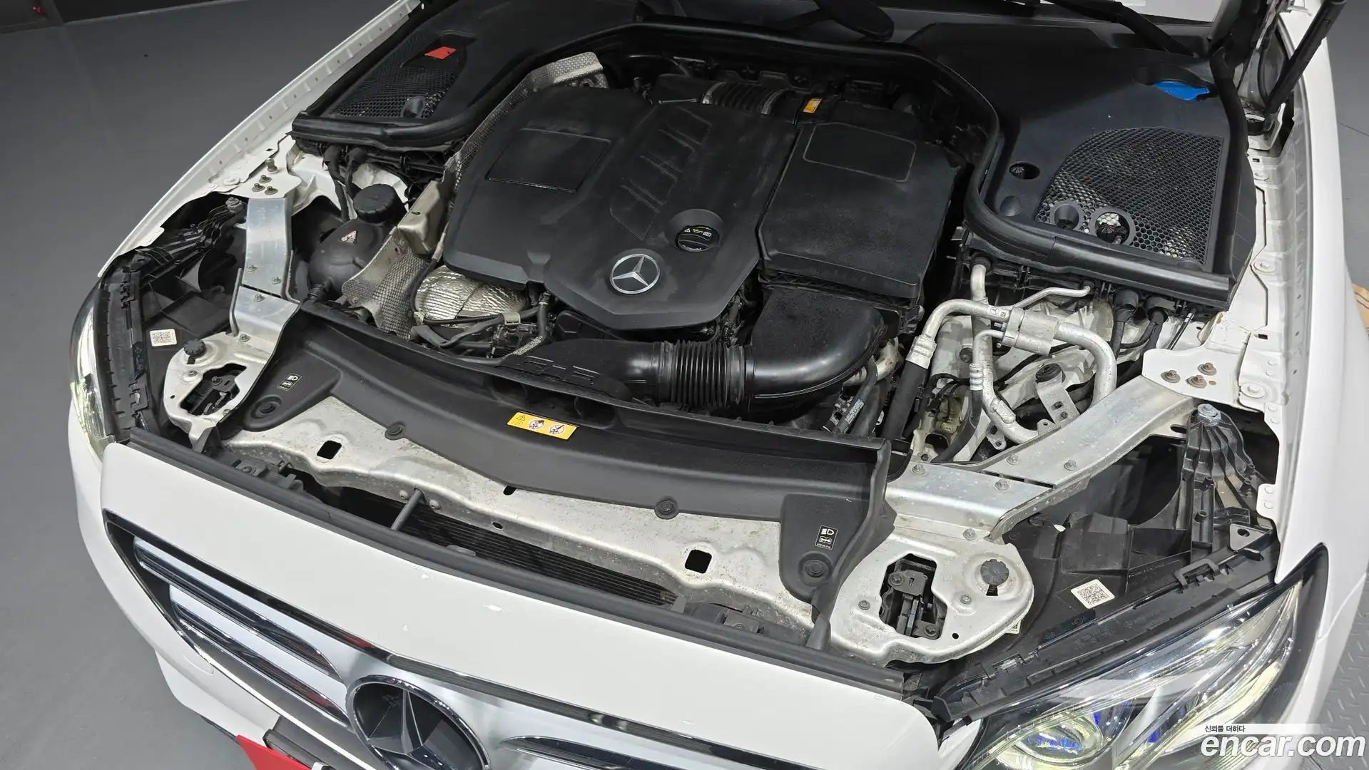 E-Class Mercedes-Benz 2019.7-OUTER-006