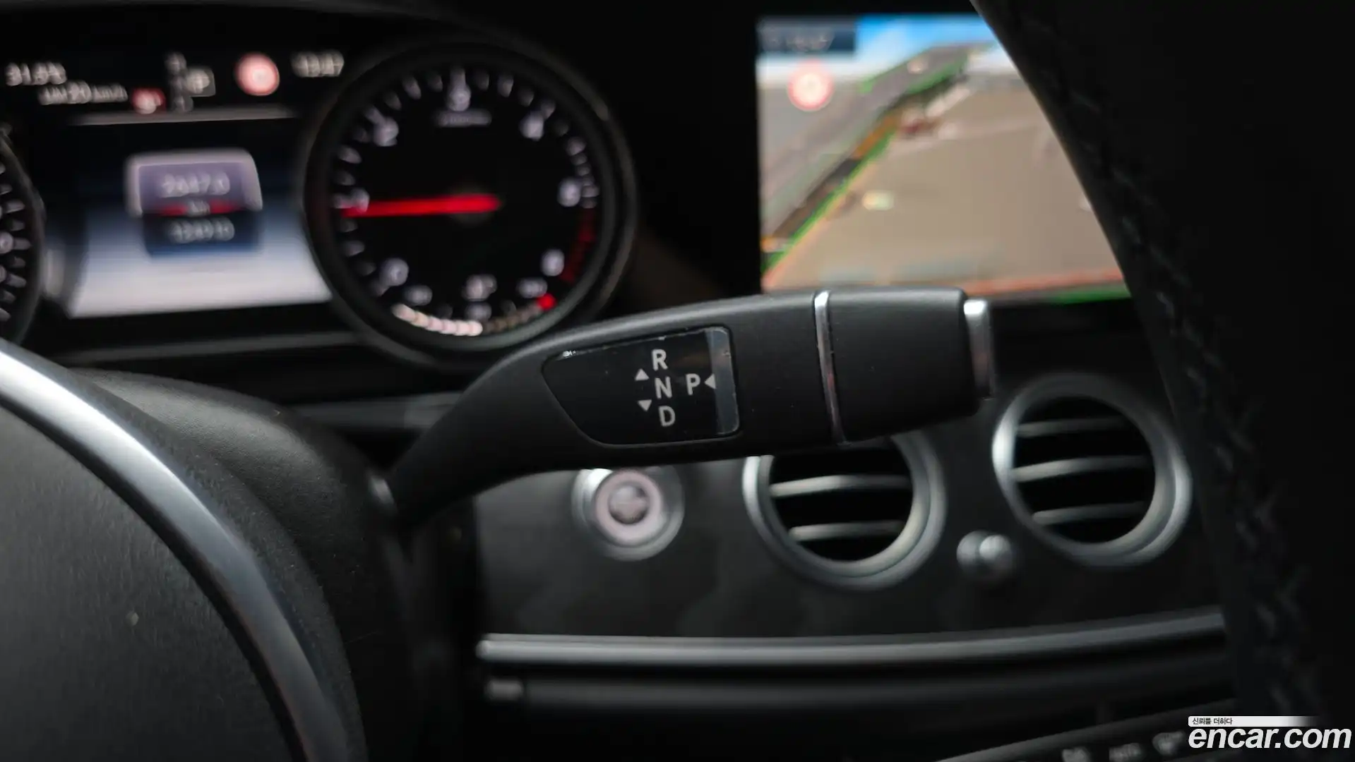 E-Class Mercedes-Benz 2019.7-INNER-009