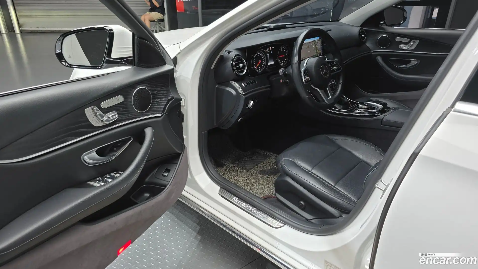 E-Class Mercedes-Benz 2019.7-INNER-010
