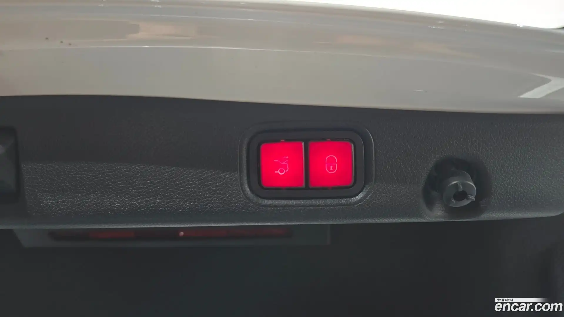 E-Class Mercedes-Benz 2019.7-OPTION-024