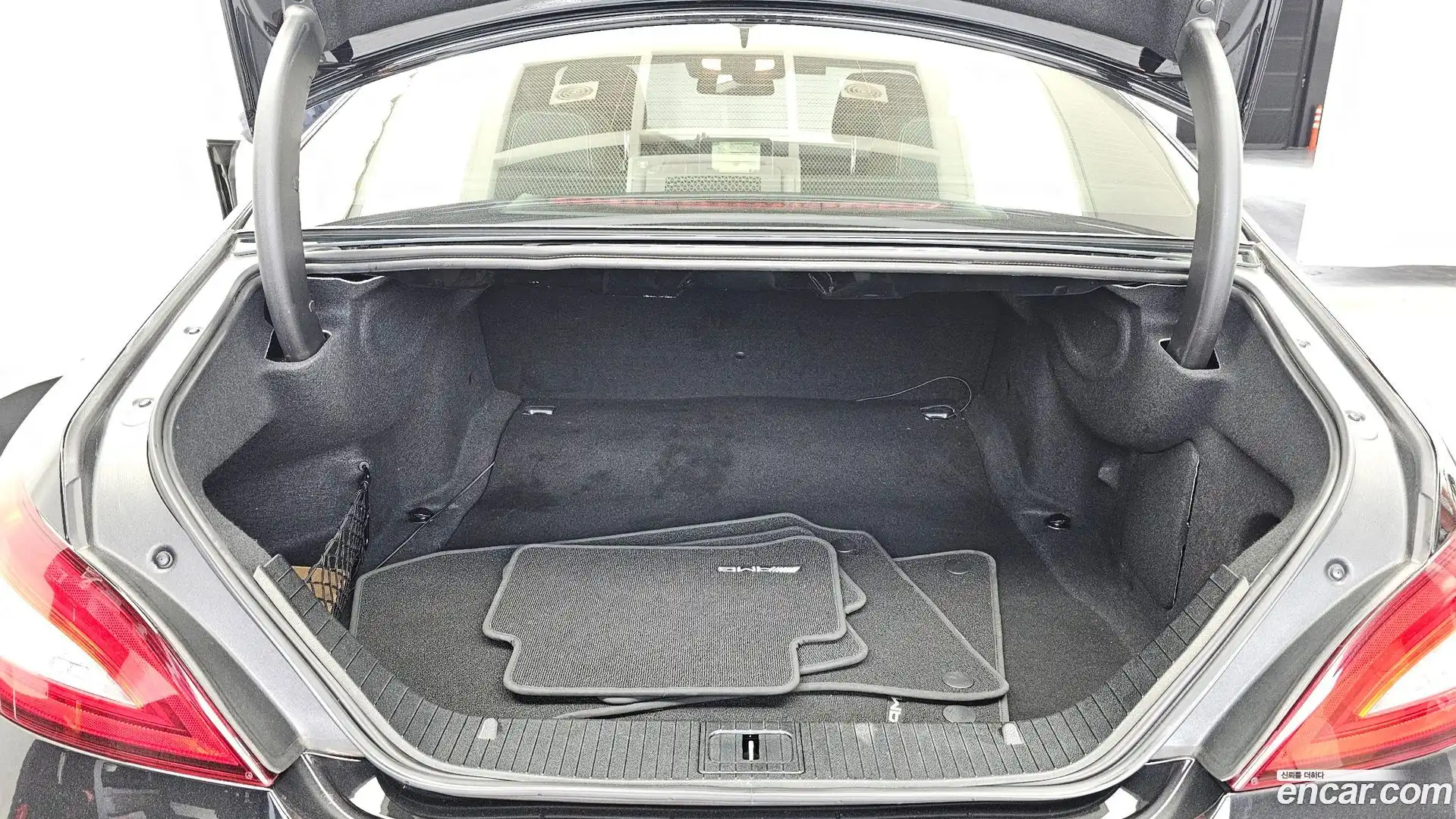 CLS-Class Mercedes-Benz 2017.8-OPTION-024