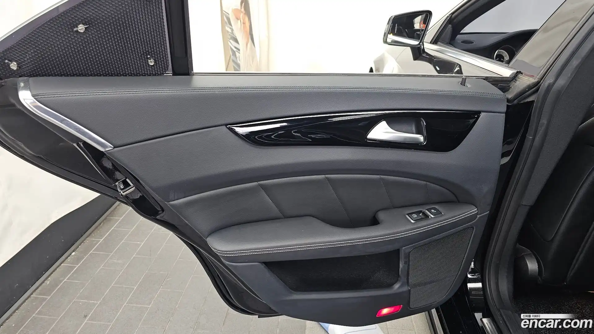 CLS-Class Mercedes-Benz 2017.8-INNER-035