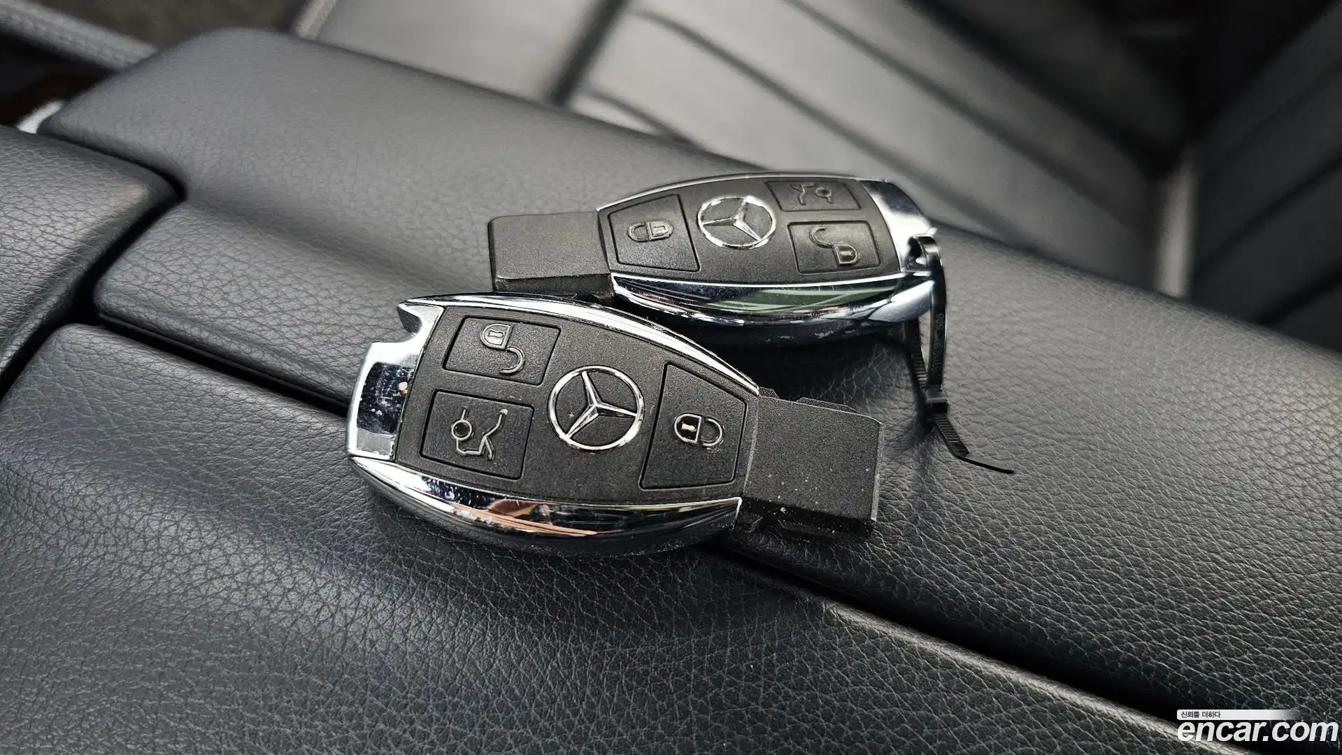 CLS-Class Mercedes-Benz 2017.8-OPTION-040