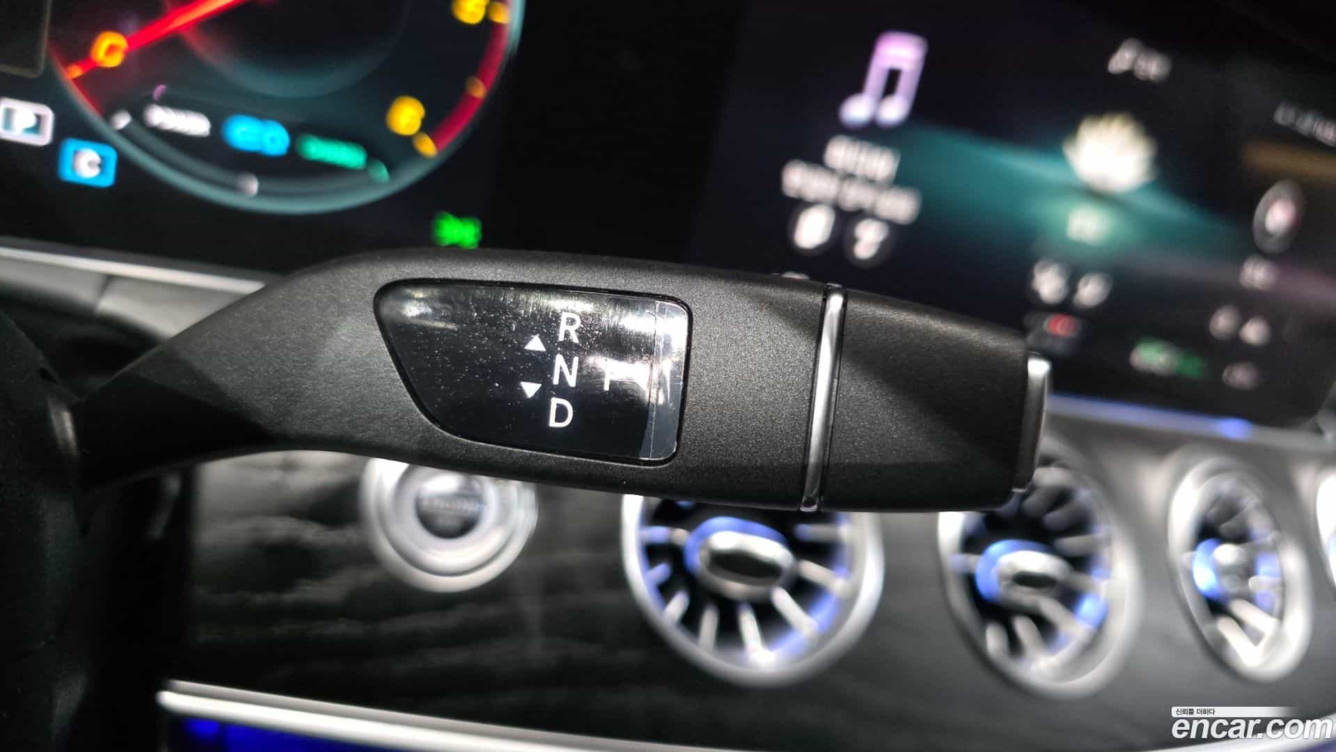 CLS-Class Mercedes-Benz 2022.9-INNER-009