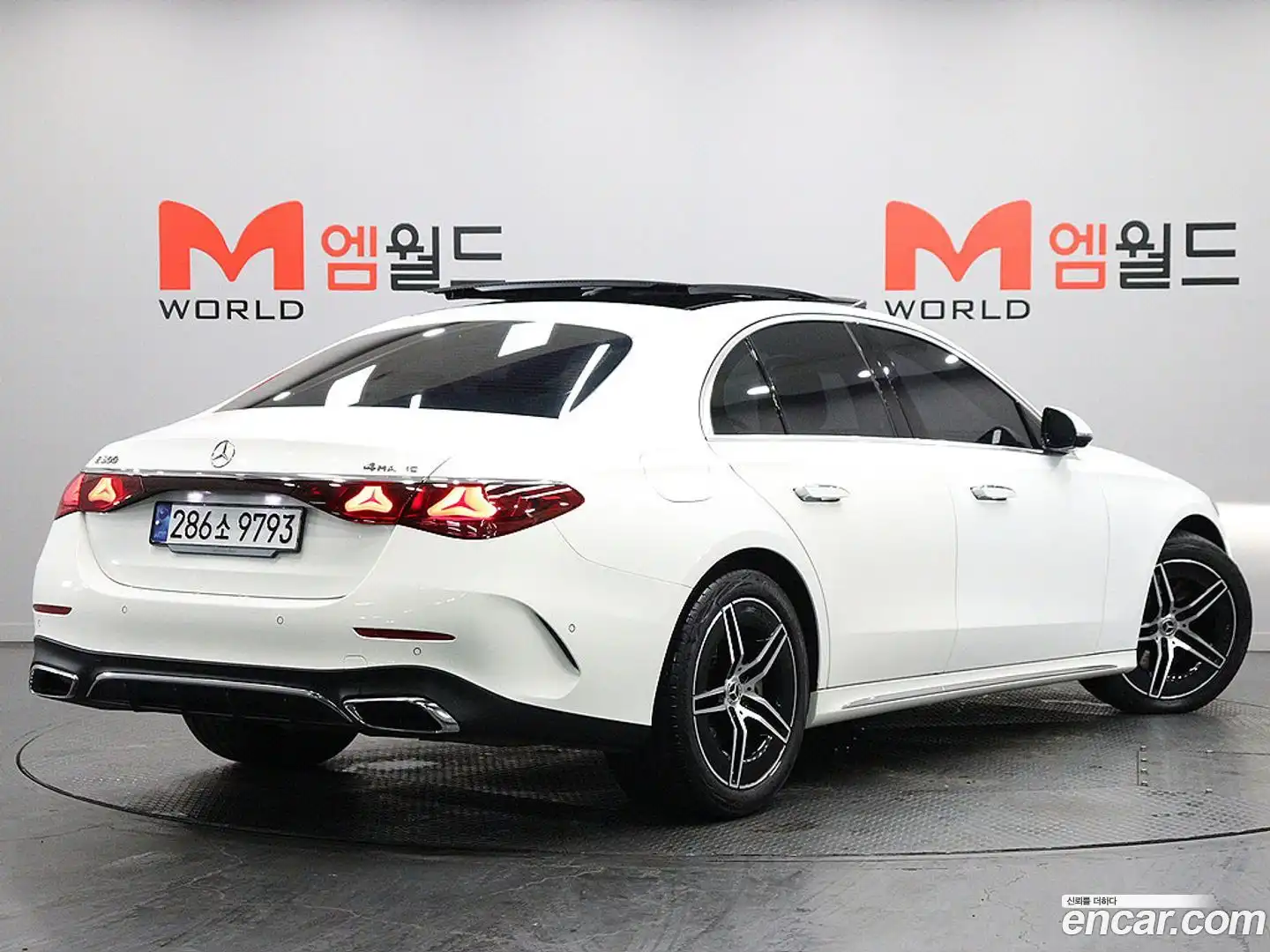 E-Class Mercedes-Benz 2024.10-OUTER-002