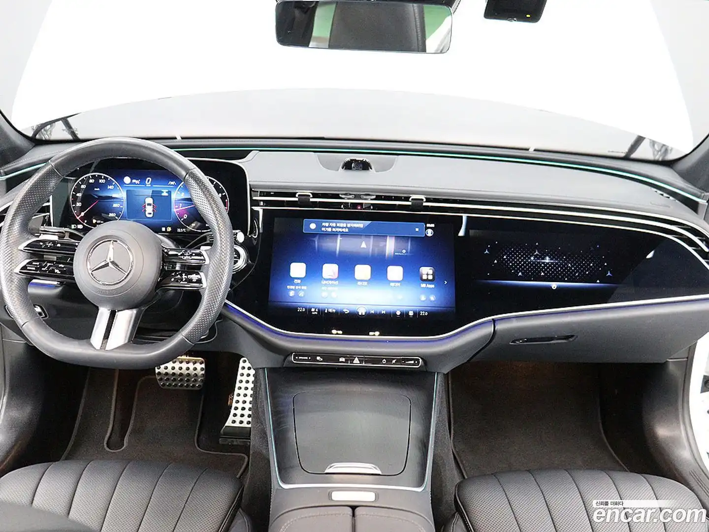 E-Class Mercedes-Benz 2024.10-INNER-008
