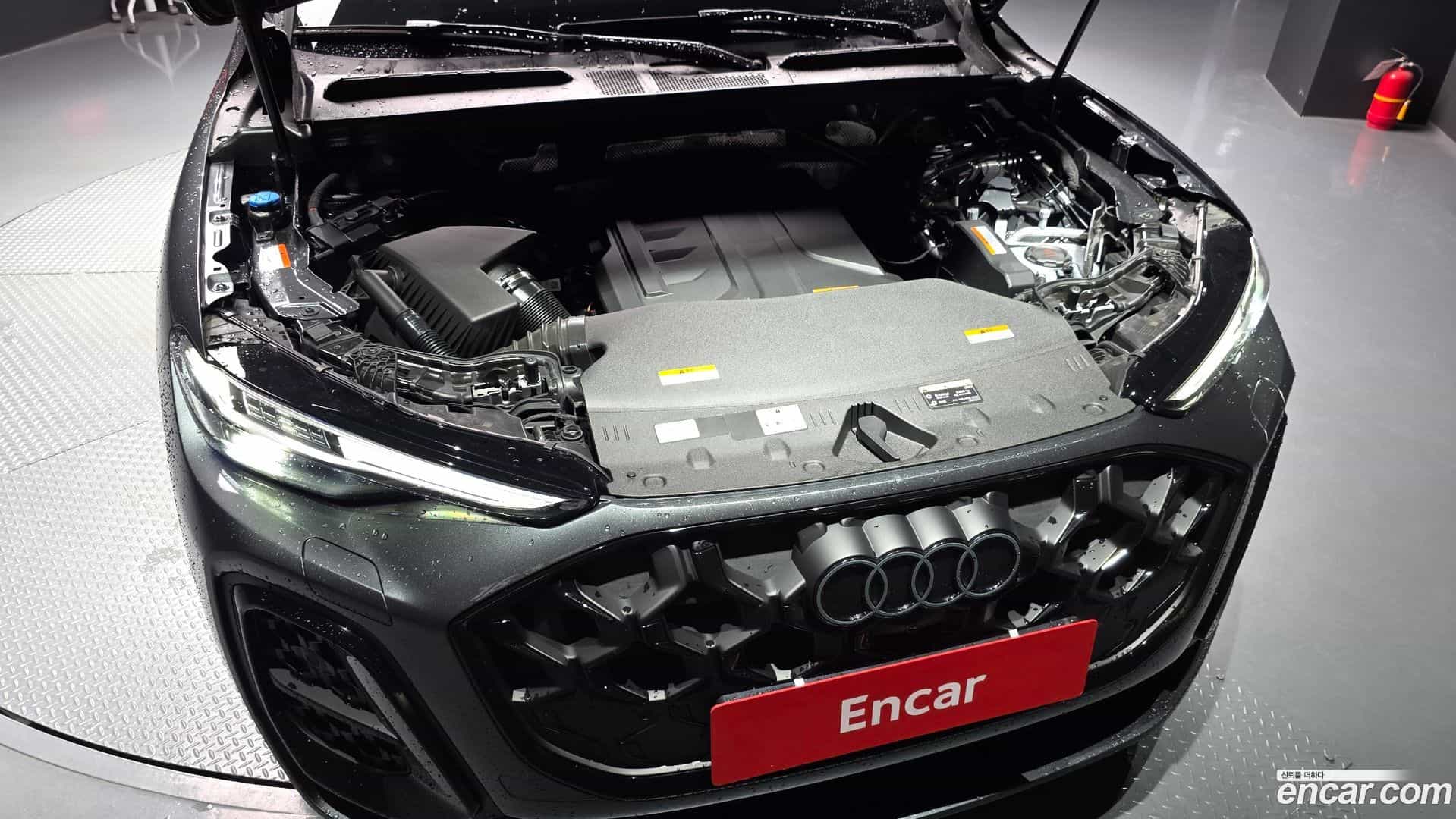 Q5 Audi 2025.11-OUTER-006