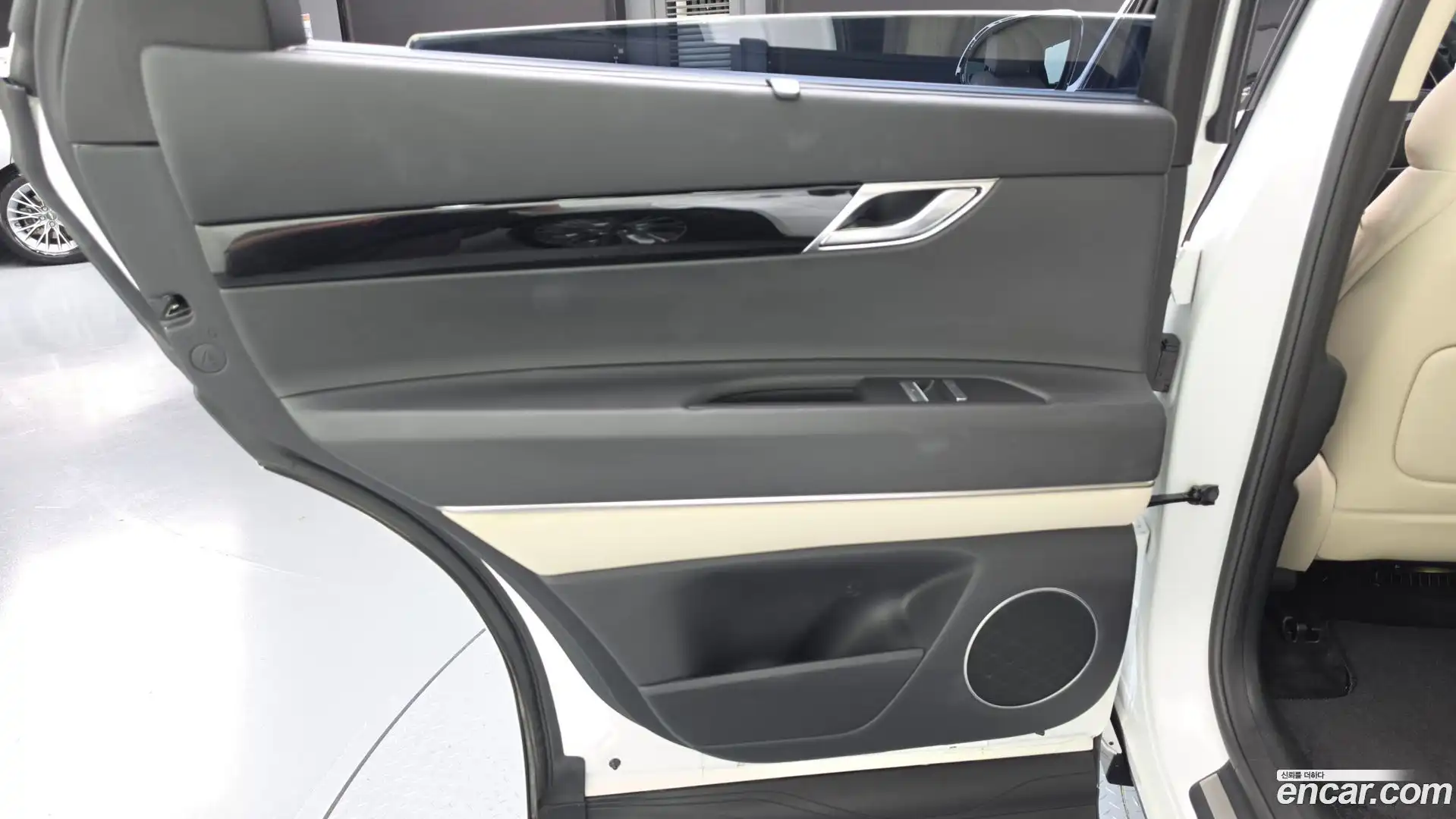 GV80 Genesis 2021.6-INNER-035